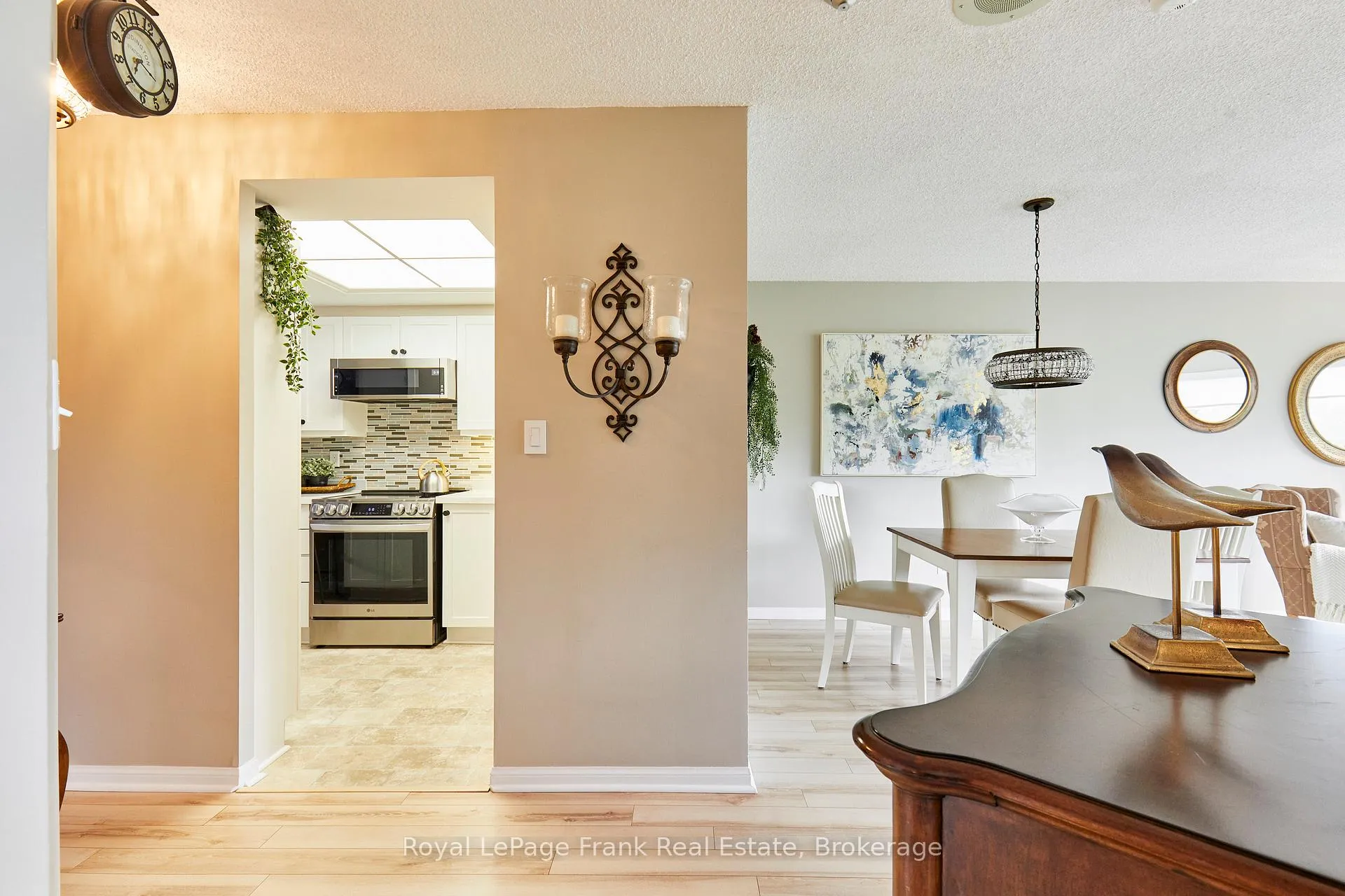 Photo 11 of Unit 307, 712 Rossland Road E, Whitby, Pringle Creek — HOMEH