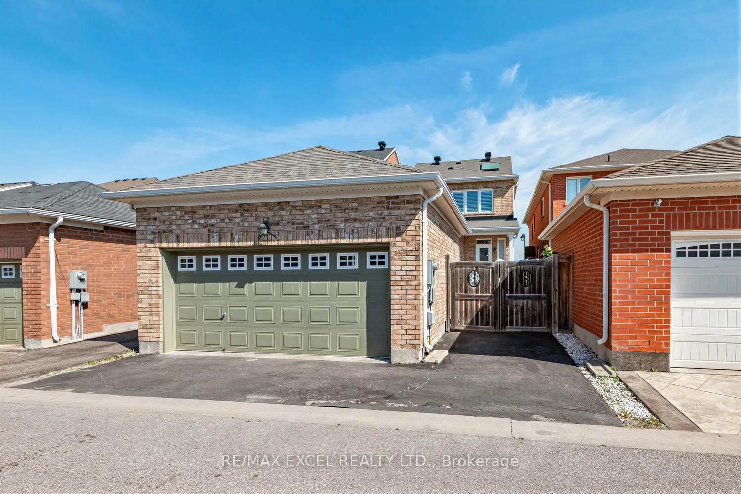 Photo 33 of 25 Demott Avenue, Markham, Cornell — HOMEH