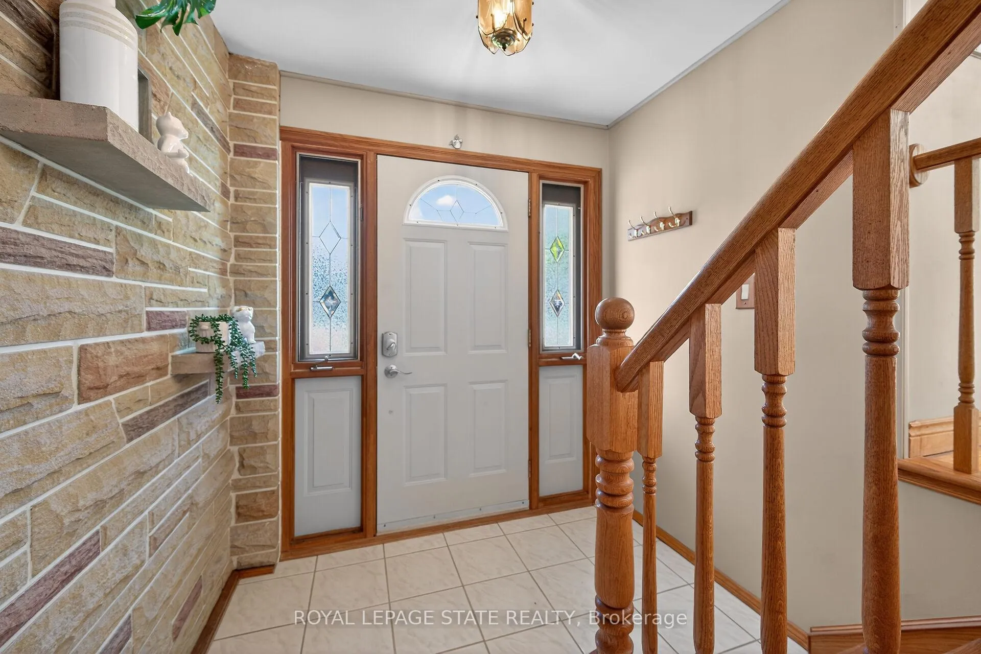 Photo 6 of 40 Bermuda Court, Hamilton, Rolston — HOMEH
