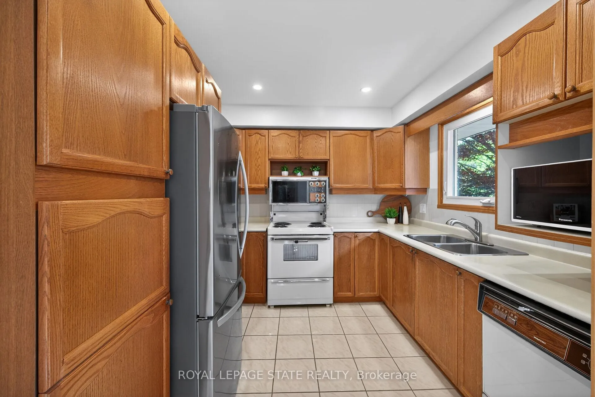 Photo 16 of 40 Bermuda Court, Hamilton, Rolston — HOMEH