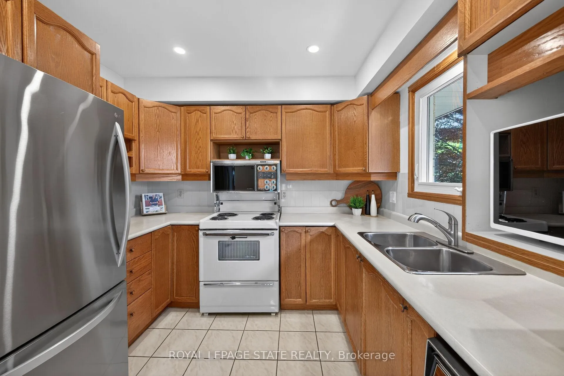 Photo 17 of 40 Bermuda Court, Hamilton, Rolston — HOMEH