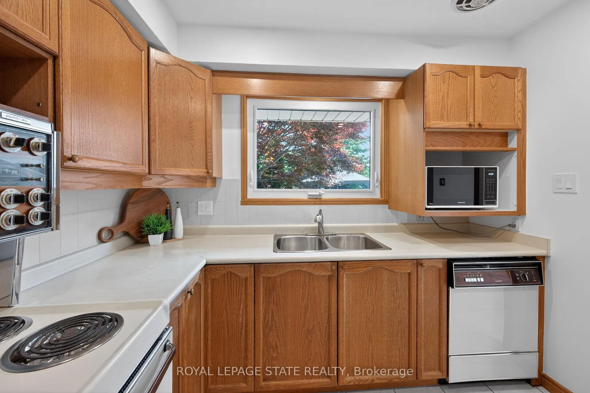 Photo 19 of 40 Bermuda Court, Hamilton, Rolston — HOMEH
