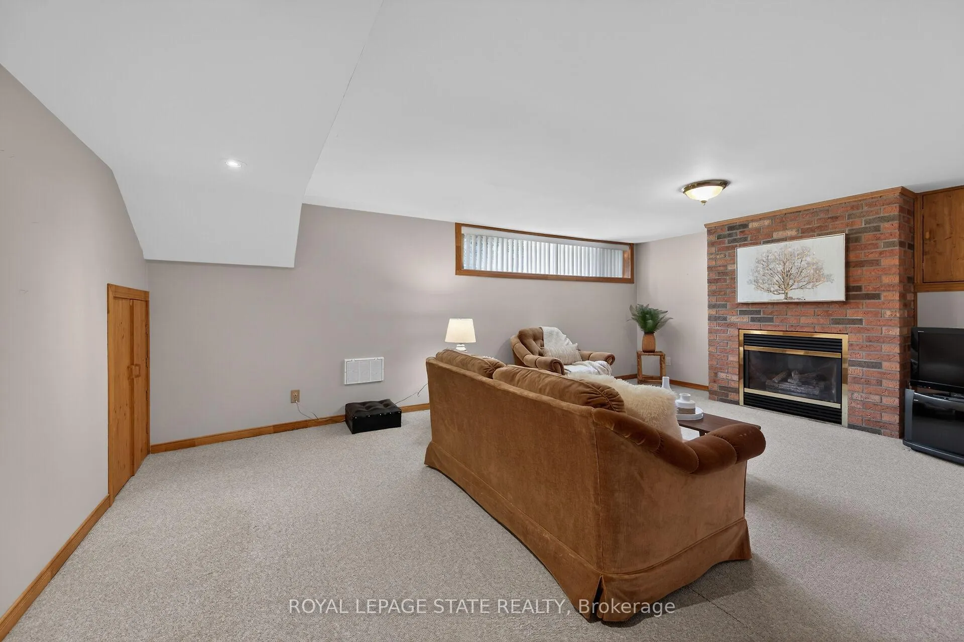 Photo 28 of 40 Bermuda Court, Hamilton, Rolston — HOMEH