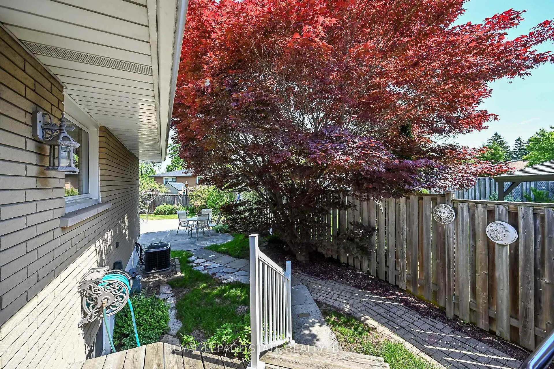 Photo 38 of 40 Bermuda Court, Hamilton, Rolston — HOMEH