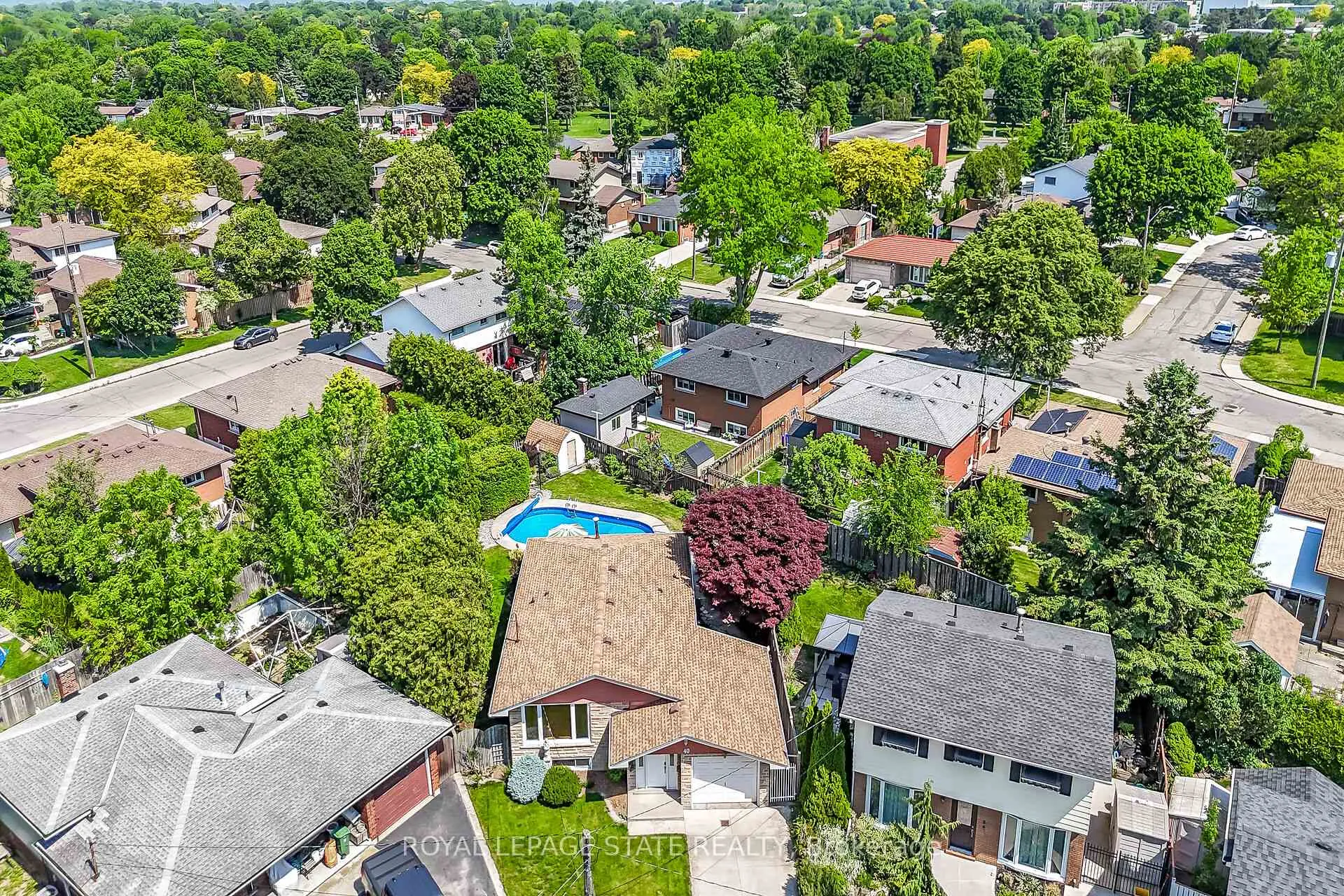 Photo 47 of 40 Bermuda Court, Hamilton, Rolston — HOMEH