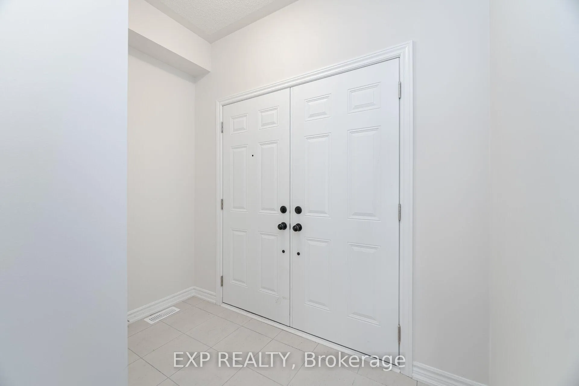 Photo 3 of 70 Baker Street, Thorold, Thorold Downtown — HOMEH