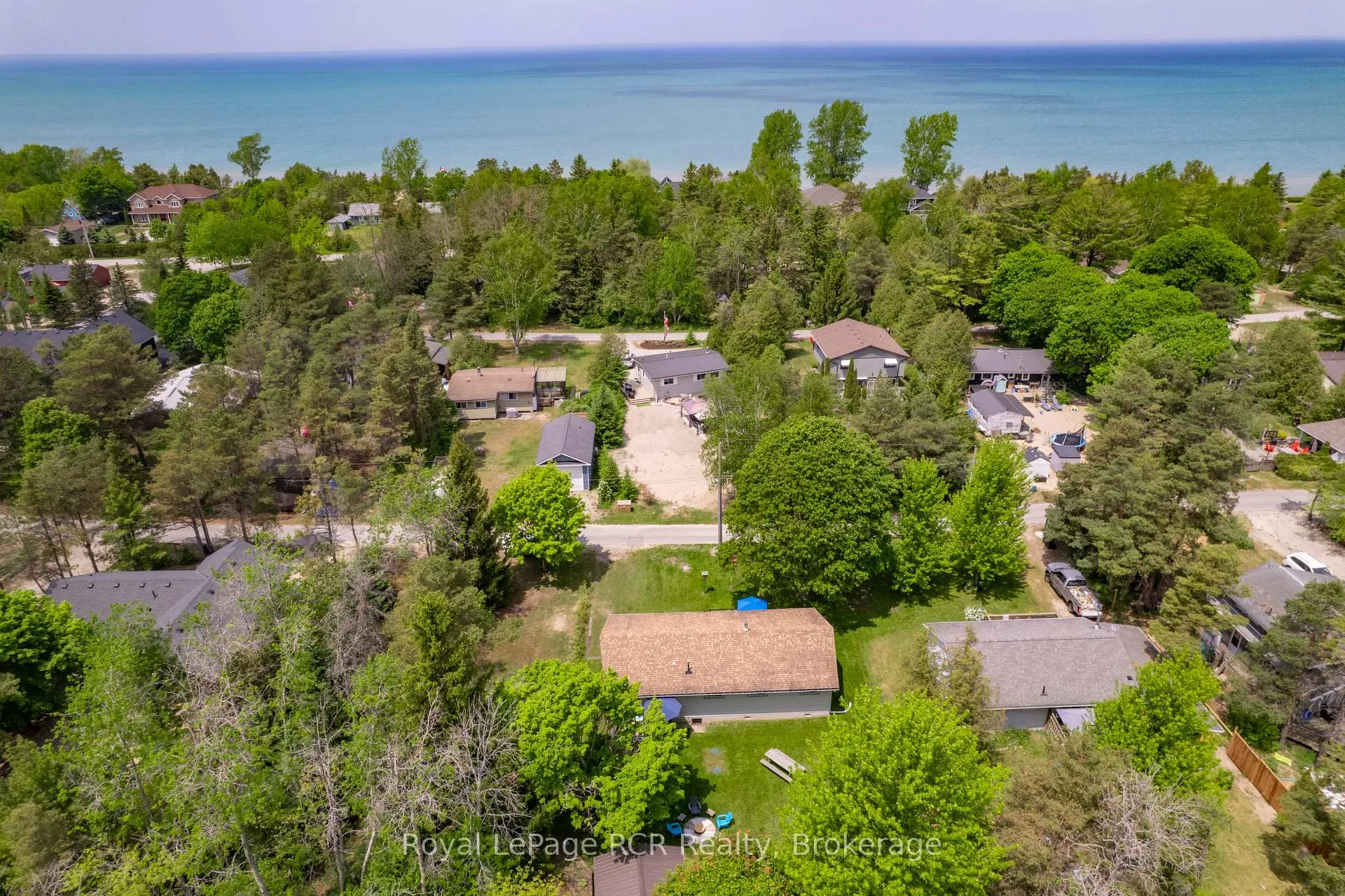 Photo 3 of 69 Smith Lane, Huron-Kinloss — HOMEH
