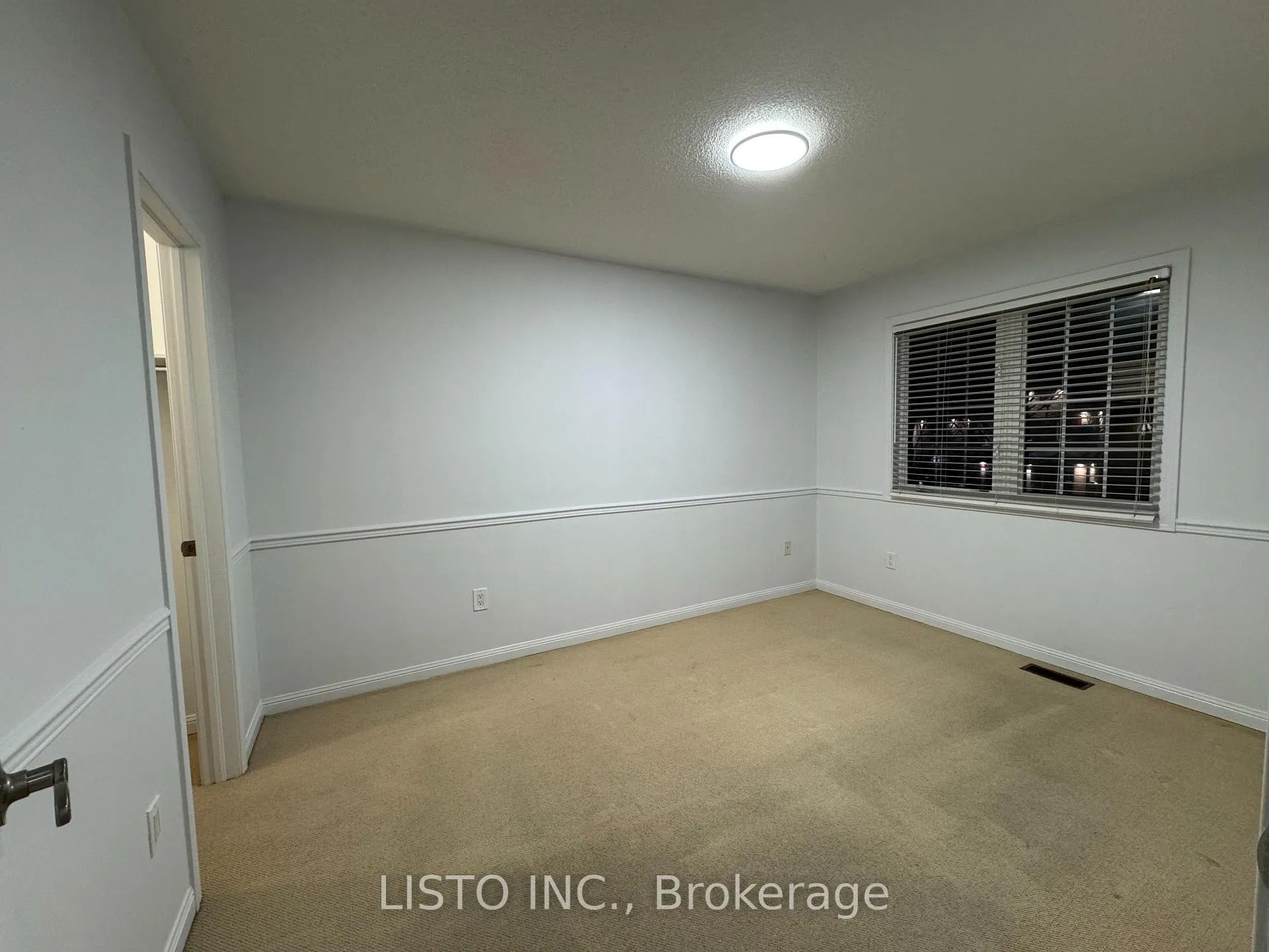 Photo 17 of 128 Sweetwood Circle, Brampton, Fletcher's Meadow — HOMEH