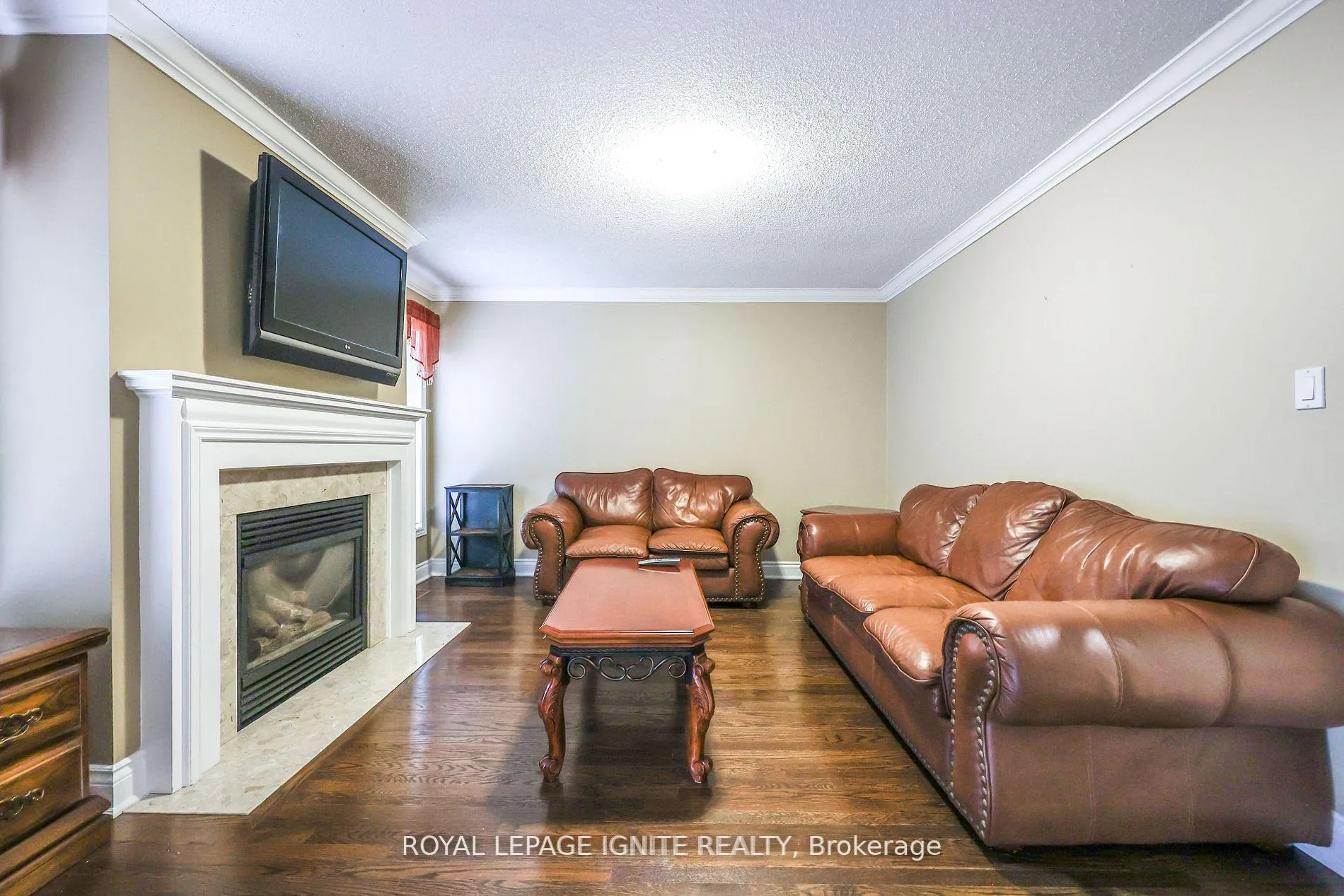 Photo 10 of 1400 Rimon Street, Mississauga, East Credit — HOMEH