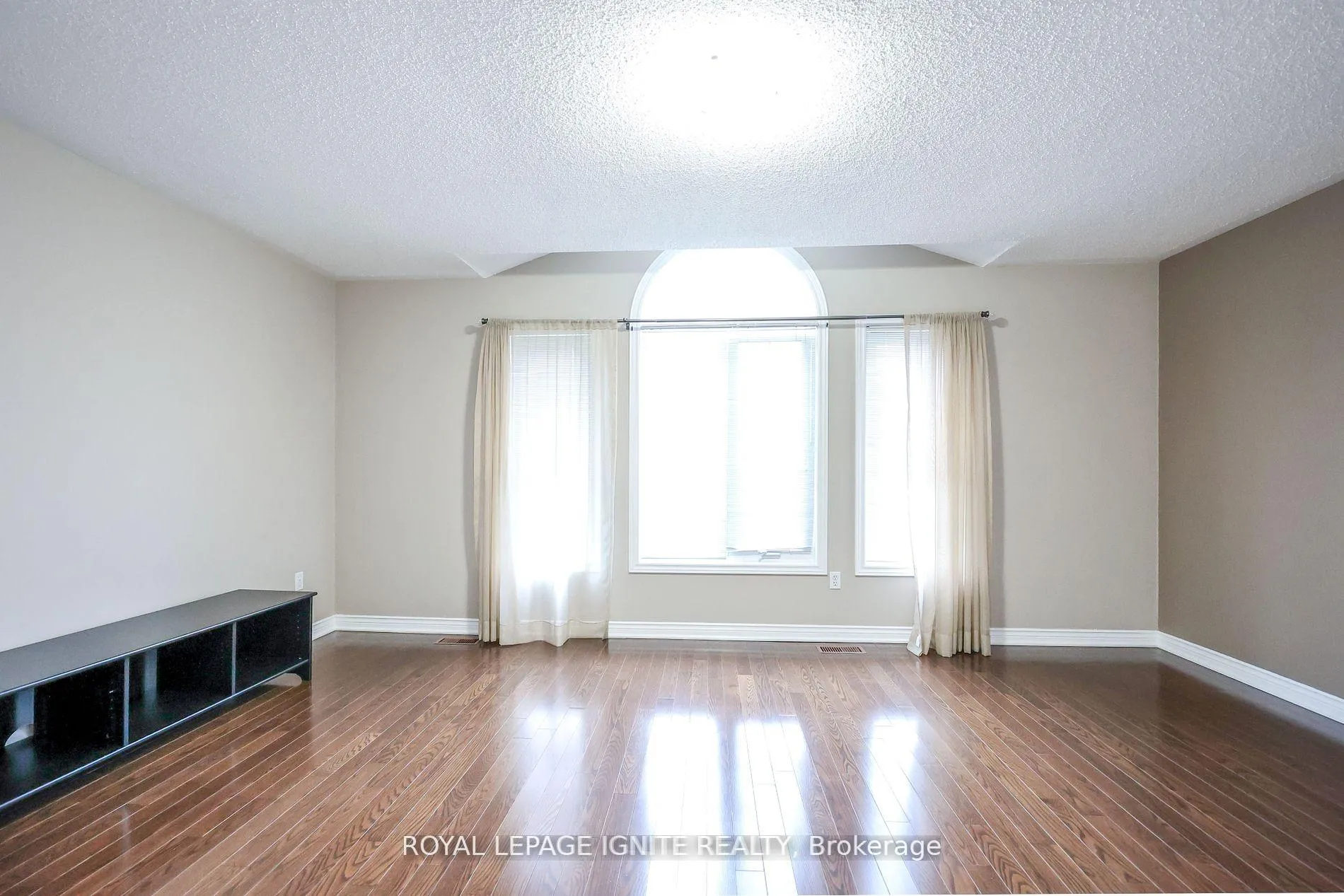 Photo 20 of 1400 Rimon Street, Mississauga, East Credit — HOMEH