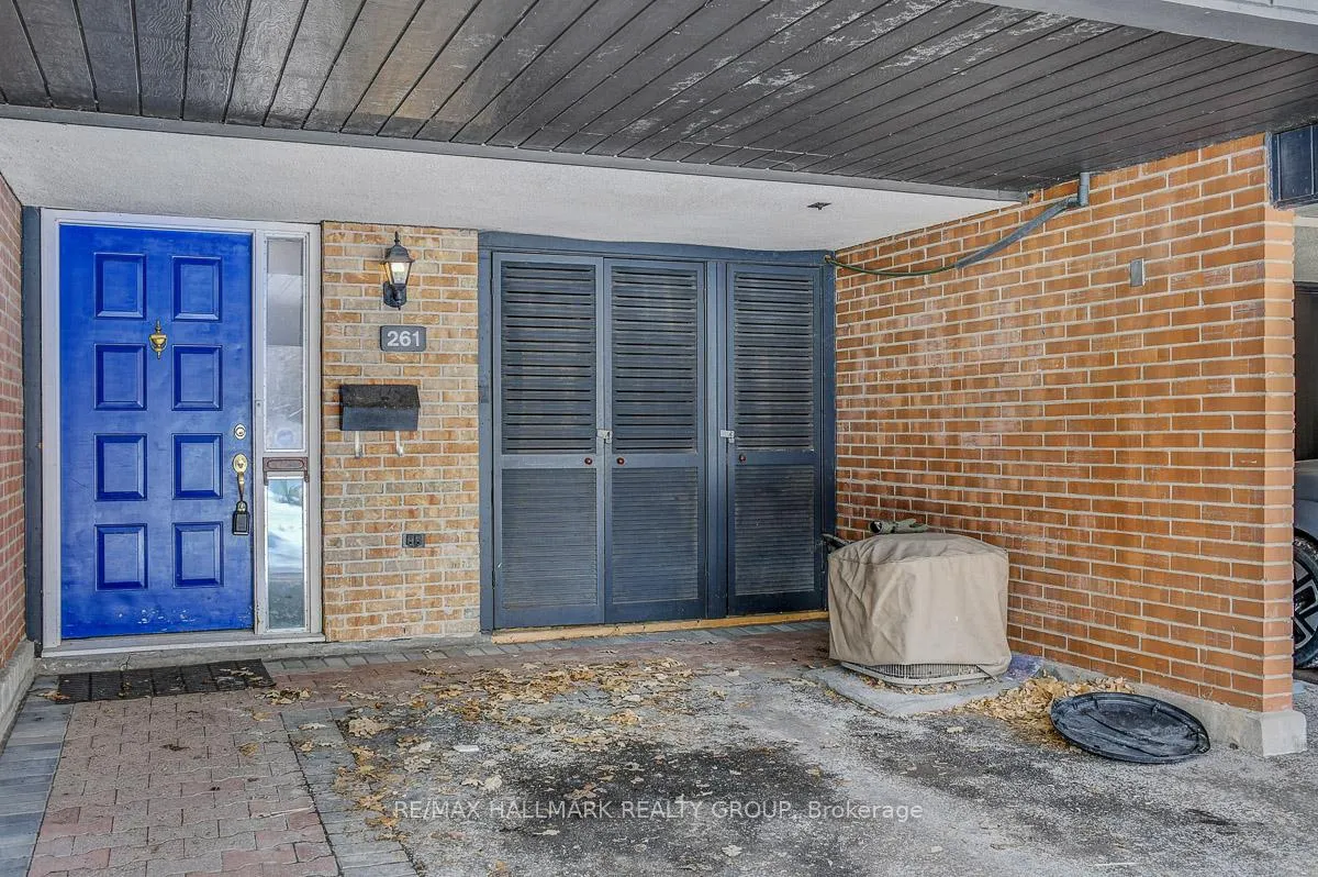 Photo 2 of 261 Bruyere Street, Ottawa, Lower Town — HOMEH