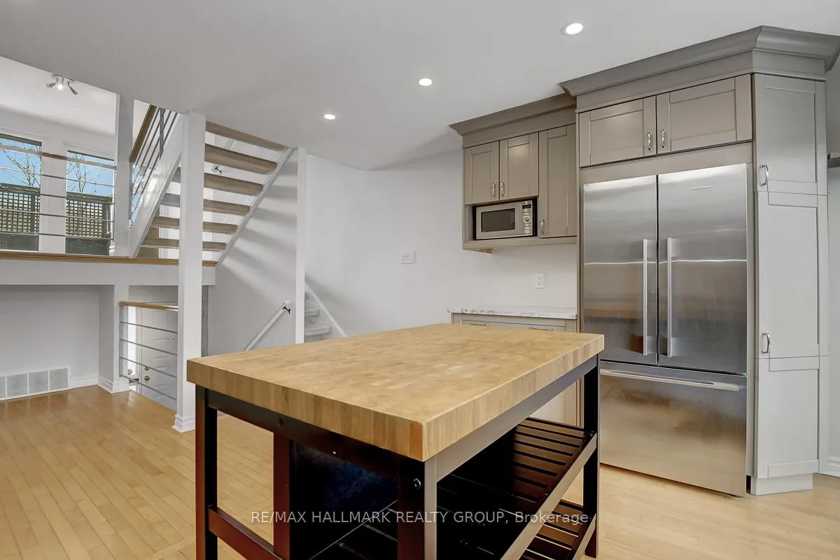 Photo 9 of 261 Bruyere Street, Ottawa, Lower Town — HOMEH