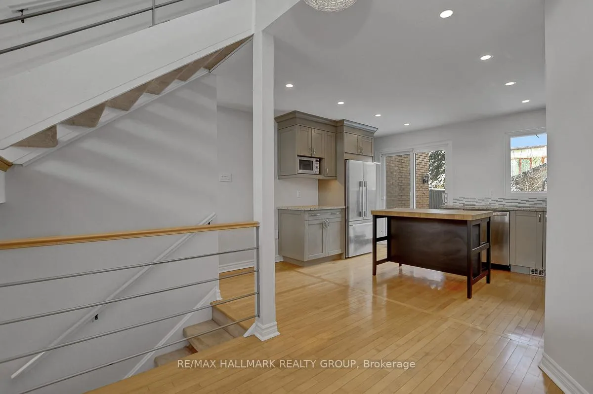Photo 12 of 261 Bruyere Street, Ottawa, Lower Town — HOMEH
