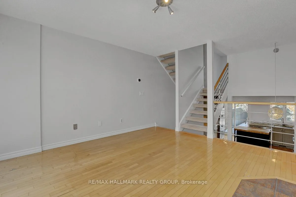 Photo 15 of 261 Bruyere Street, Ottawa, Lower Town — HOMEH