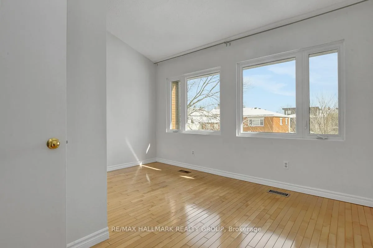 Photo 23 of 261 Bruyere Street, Ottawa, Lower Town — HOMEH