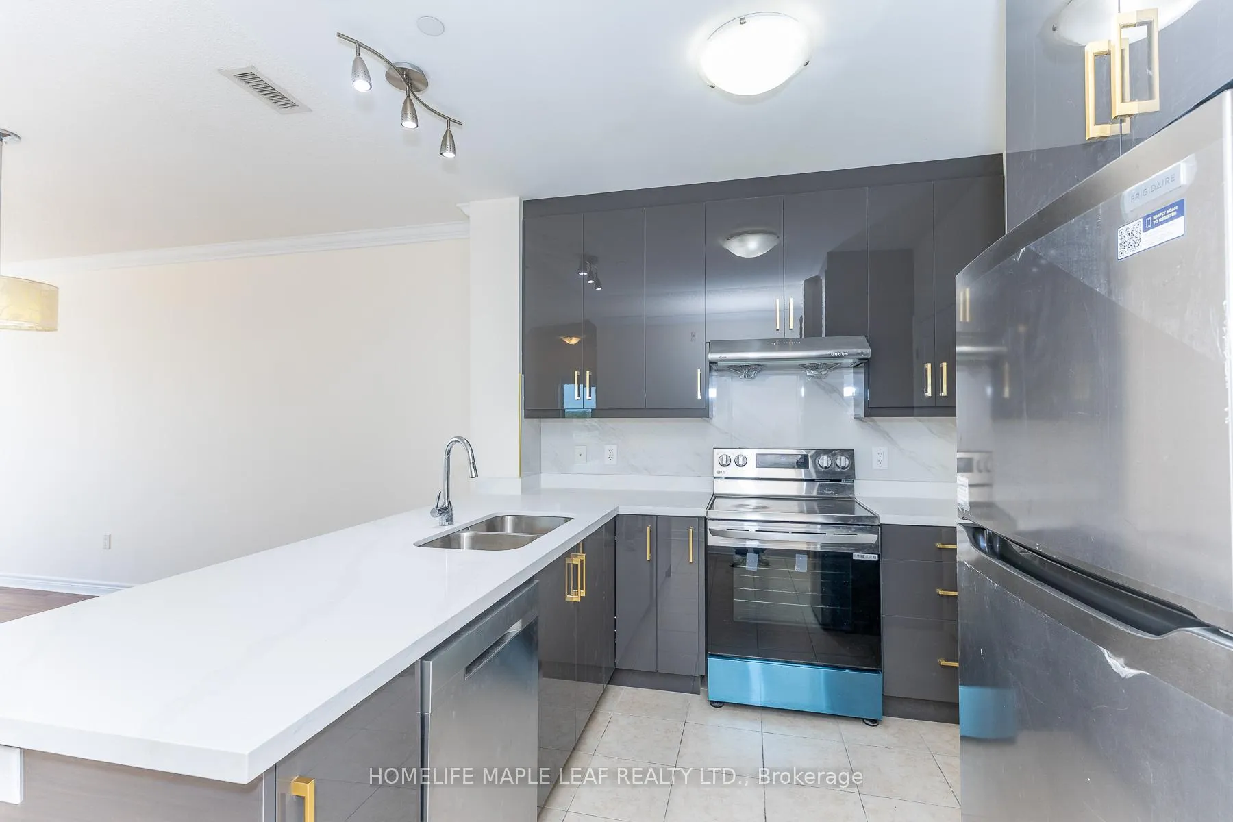 Photo 11 of Unit 517, 7400 Markham Road, Markham, Middlefield — HOMEH