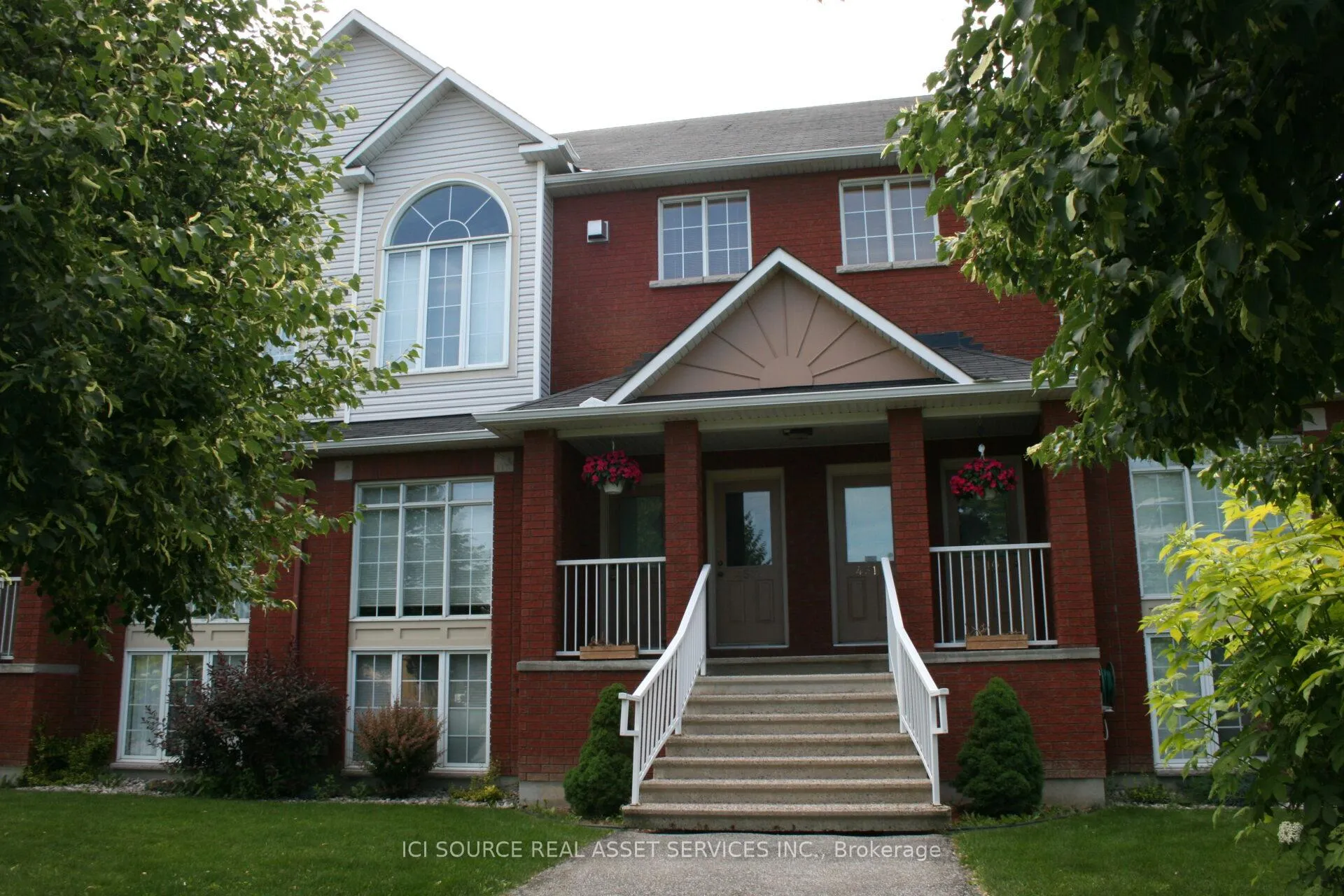 Photo 1 of 4516 Harper Avenue, Ottawa, Carson Grove — HOMEH