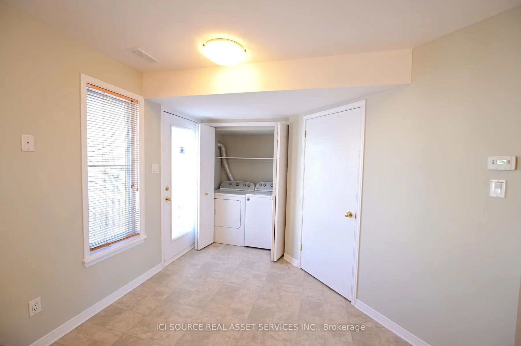Photo 5 of 4516 Harper Avenue, Ottawa, Carson Grove — HOMEH