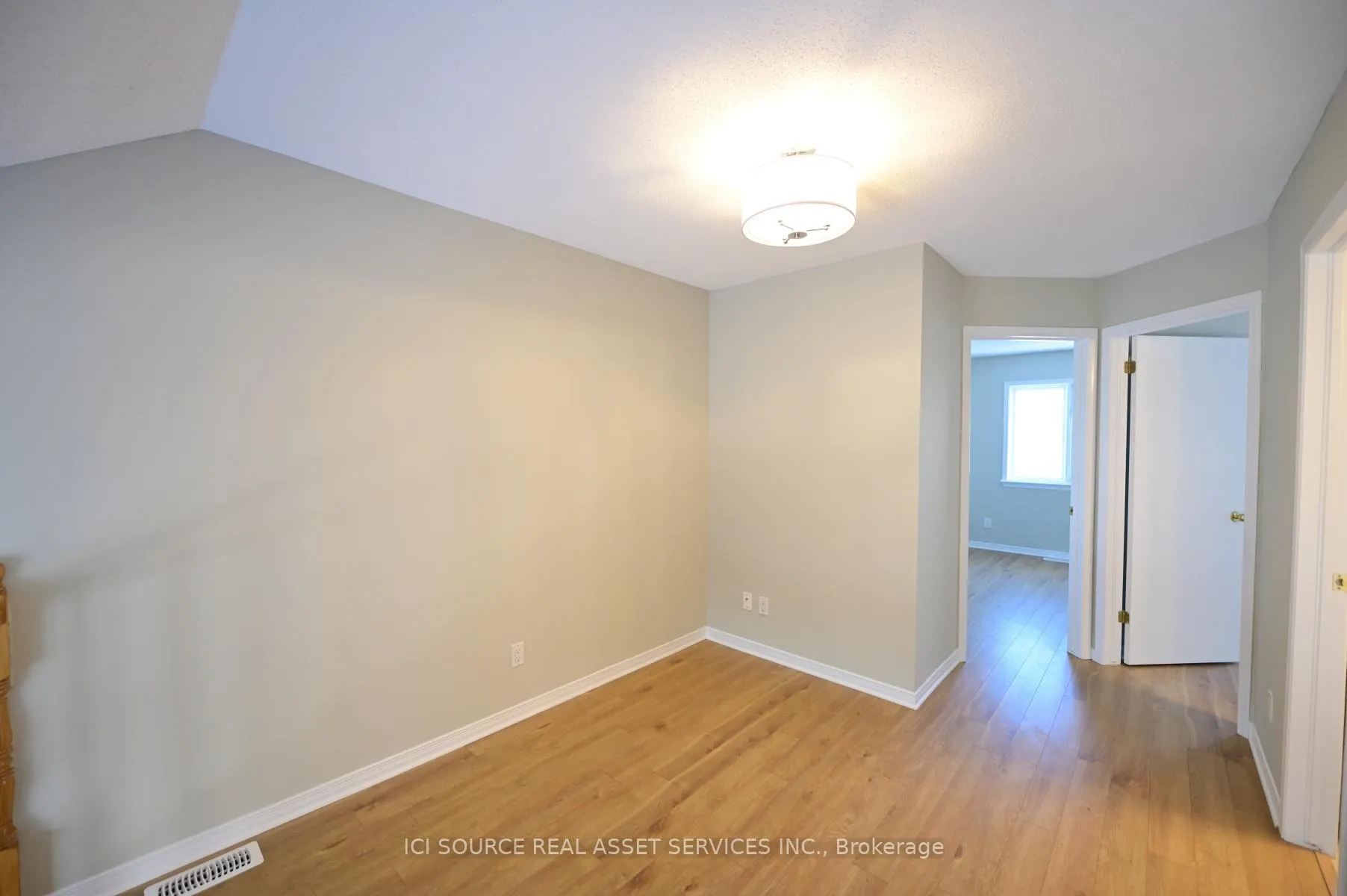 Photo 13 of 4516 Harper Avenue, Ottawa, Carson Grove — HOMEH
