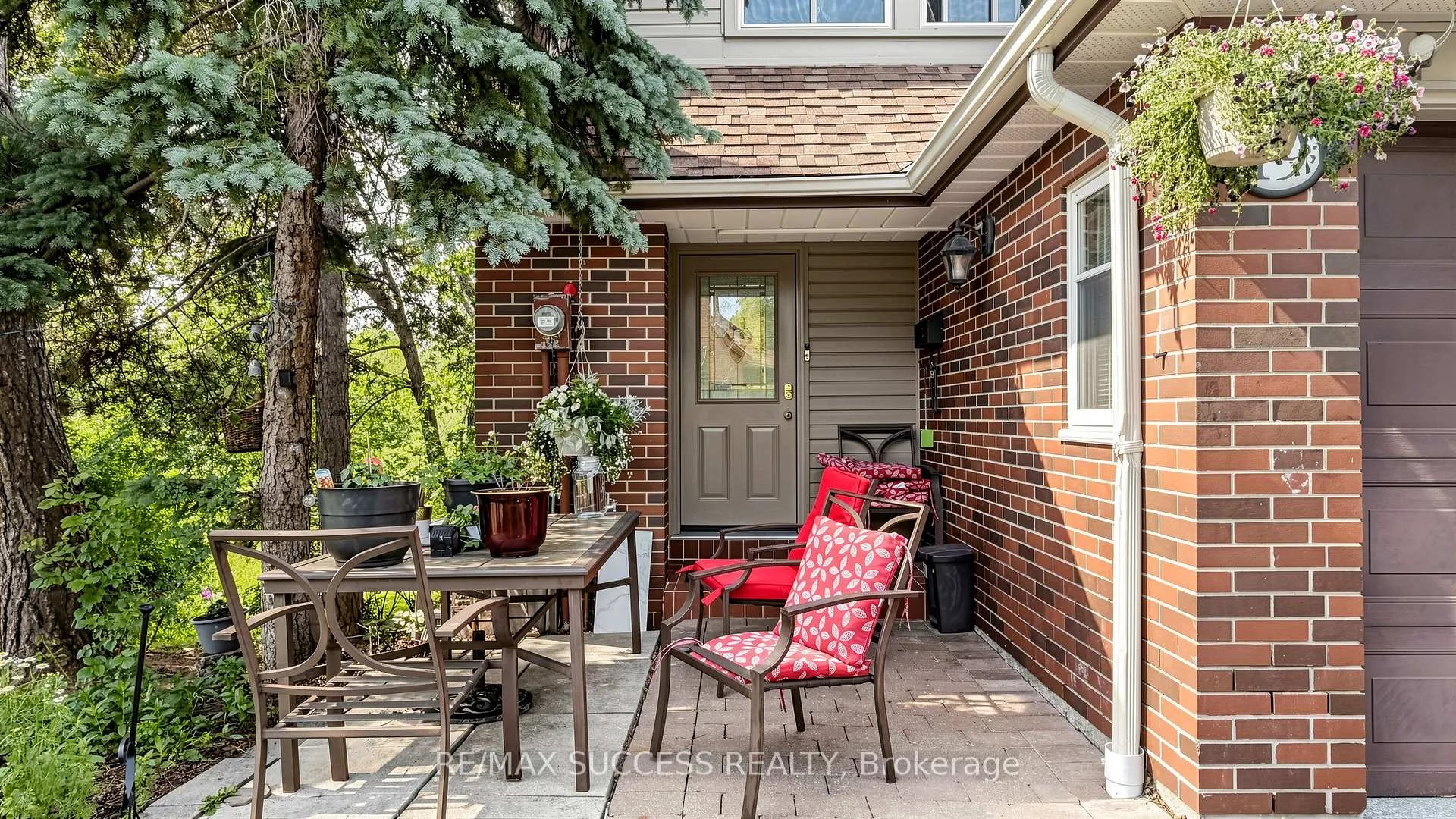 Photo 2 of Unit 19, 2617 Windwood Drive, Mississauga, Meadowvale — HOMEH