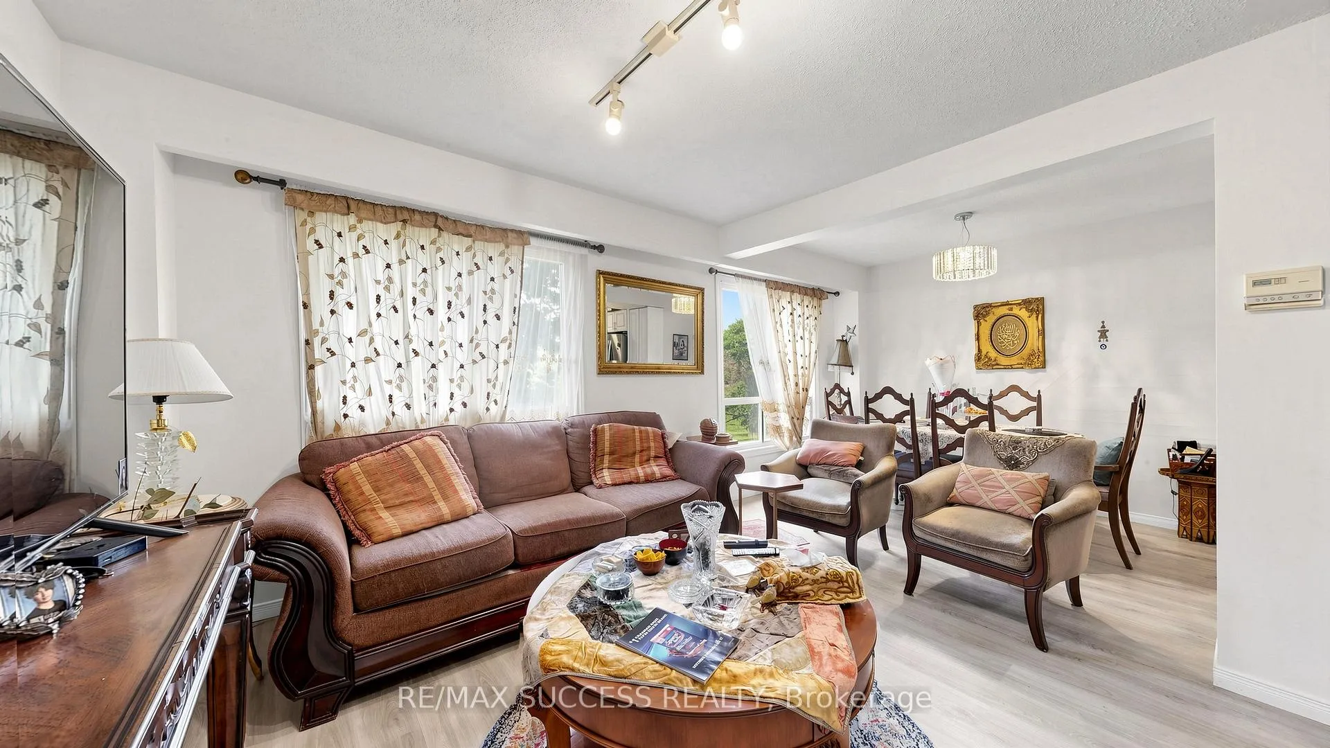 Photo 6 of Unit 19, 2617 Windwood Drive, Mississauga, Meadowvale — HOMEH