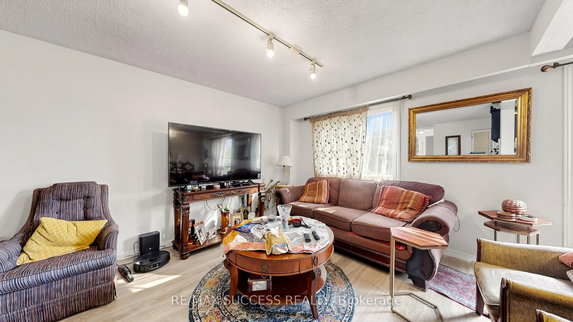 Photo 7 of Unit 19, 2617 Windwood Drive, Mississauga, Meadowvale — HOMEH