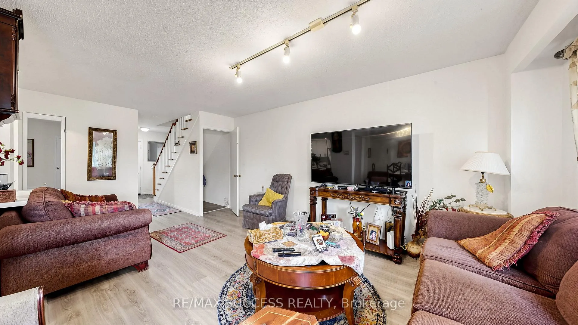 Photo 8 of Unit 19, 2617 Windwood Drive, Mississauga, Meadowvale — HOMEH