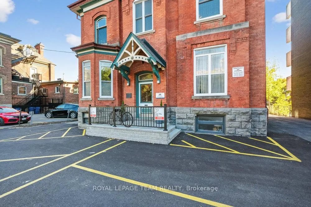 Photo 2 of 260 Somerset Street W, Ottawa, Ottawa Centre — HOMEH
