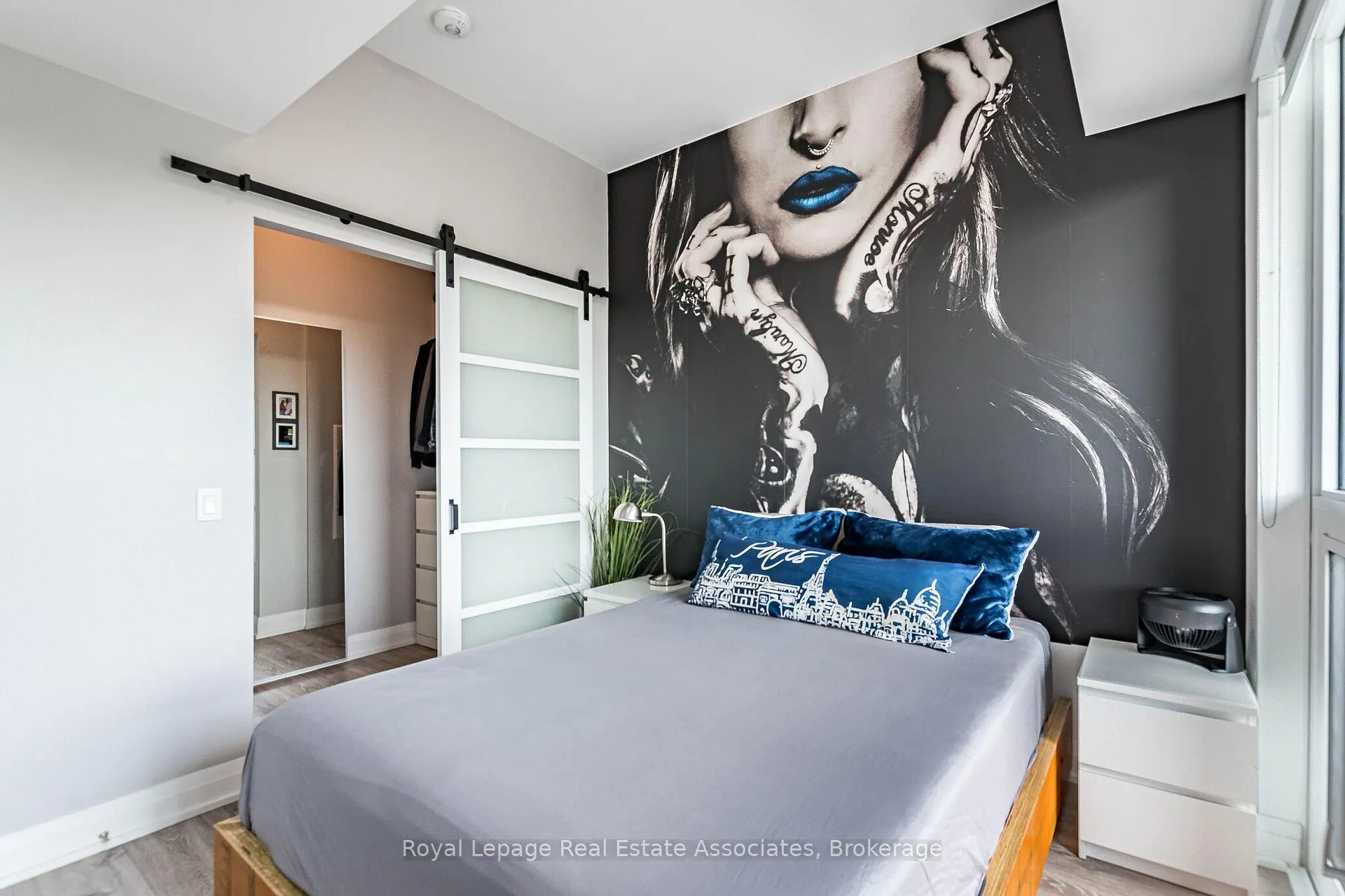 Photo 18 of Unit 706, 21 Park Street E, Mississauga, Port Credit — HOMEH