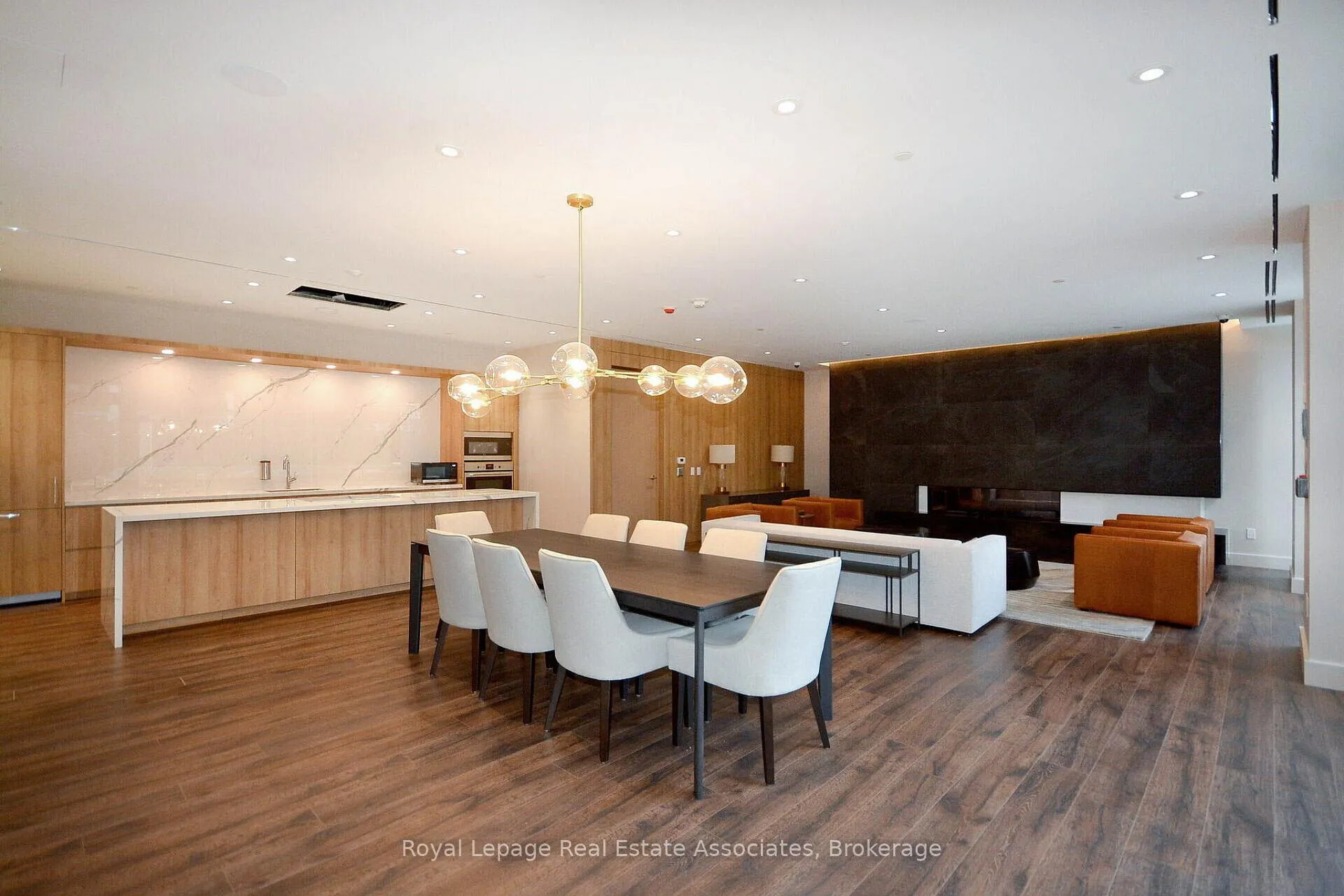 Photo 30 of Unit 706, 21 Park Street E, Mississauga, Port Credit — HOMEH