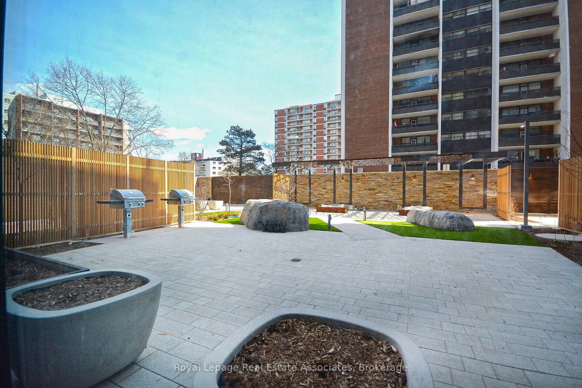 Photo 33 of Unit 706, 21 Park Street E, Mississauga, Port Credit — HOMEH