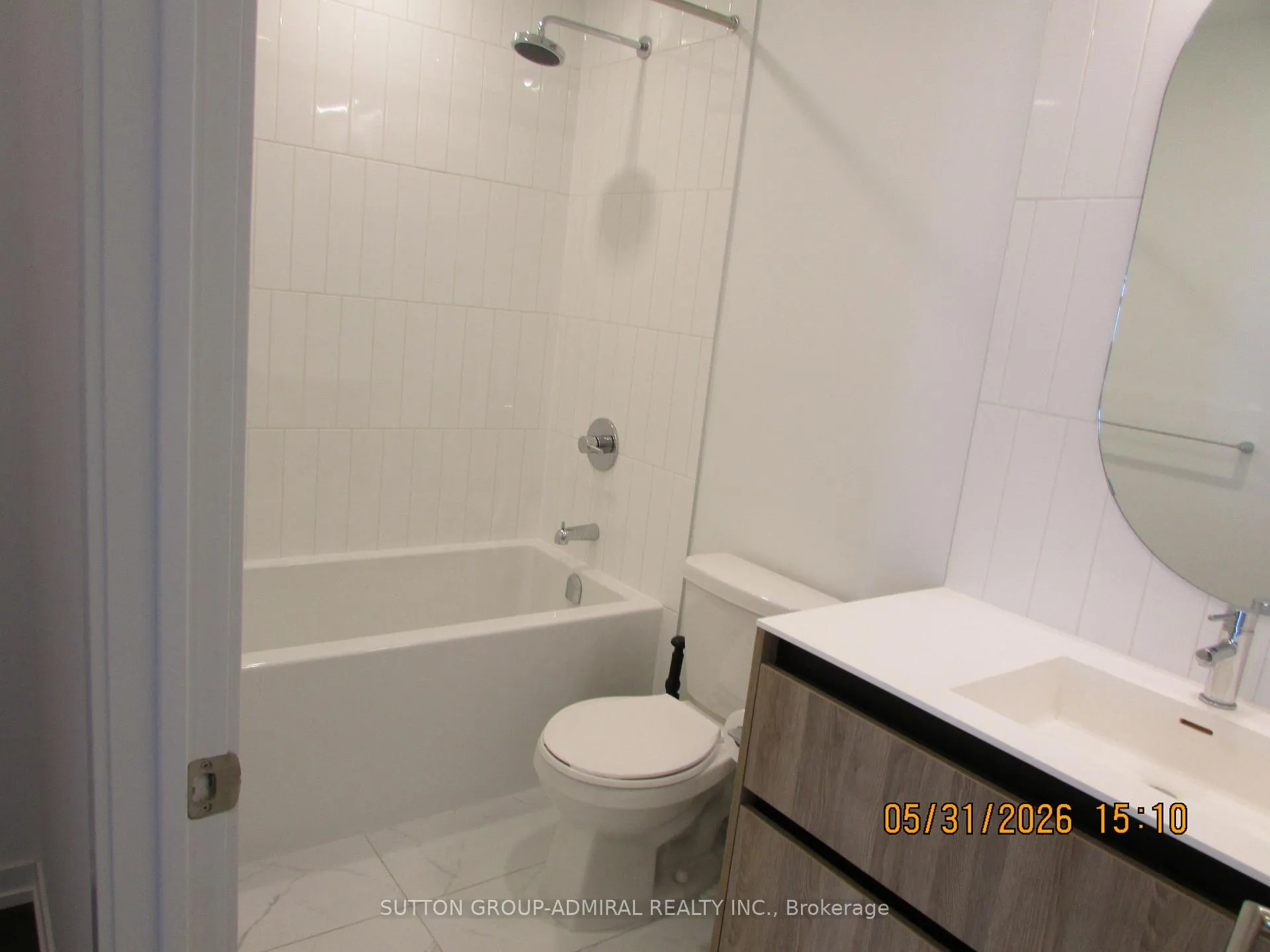 Photo 10 of Unit 414, 8 Beverley Glen Boulevard, Vaughan, Beverley Glen — HOMEH