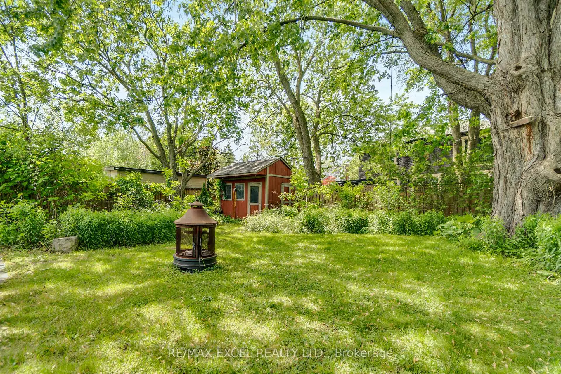 Photo 36 of 381 Niar Avenue, Mississauga, Mineola — HOMEH
