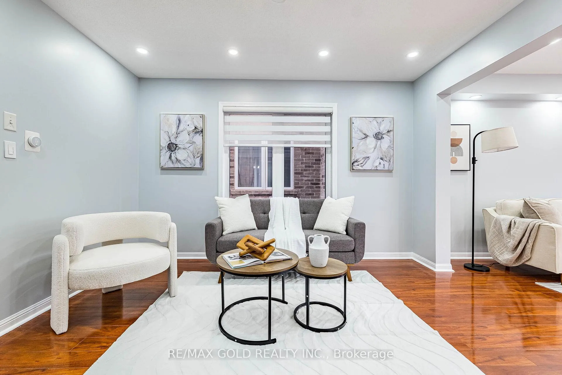 Photo 9 of 32 Haverty Trail, Brampton, Northwest Brampton — HOMEH