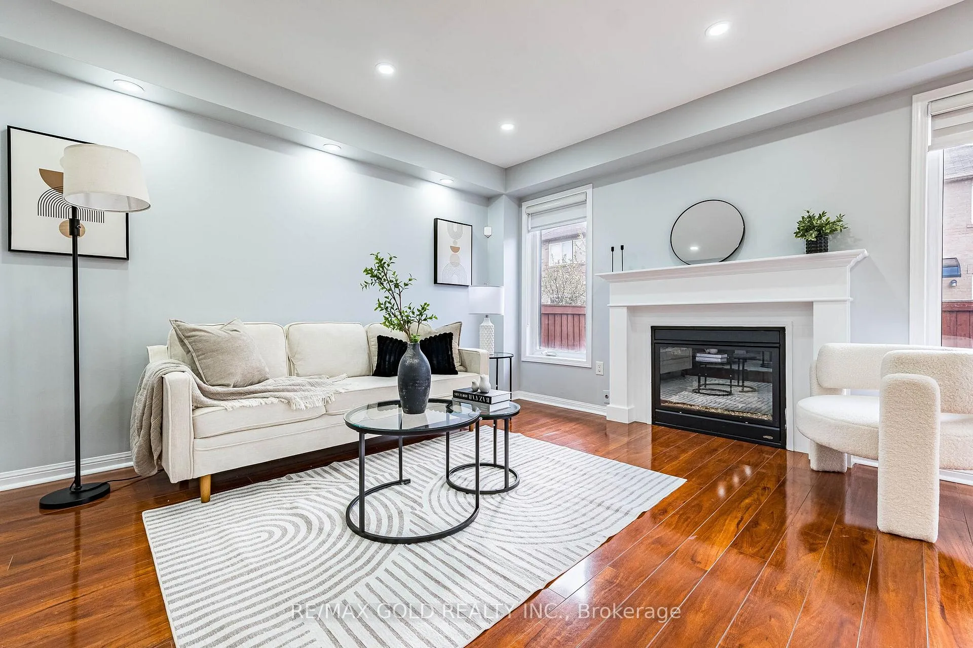 Photo 13 of 32 Haverty Trail, Brampton, Northwest Brampton — HOMEH
