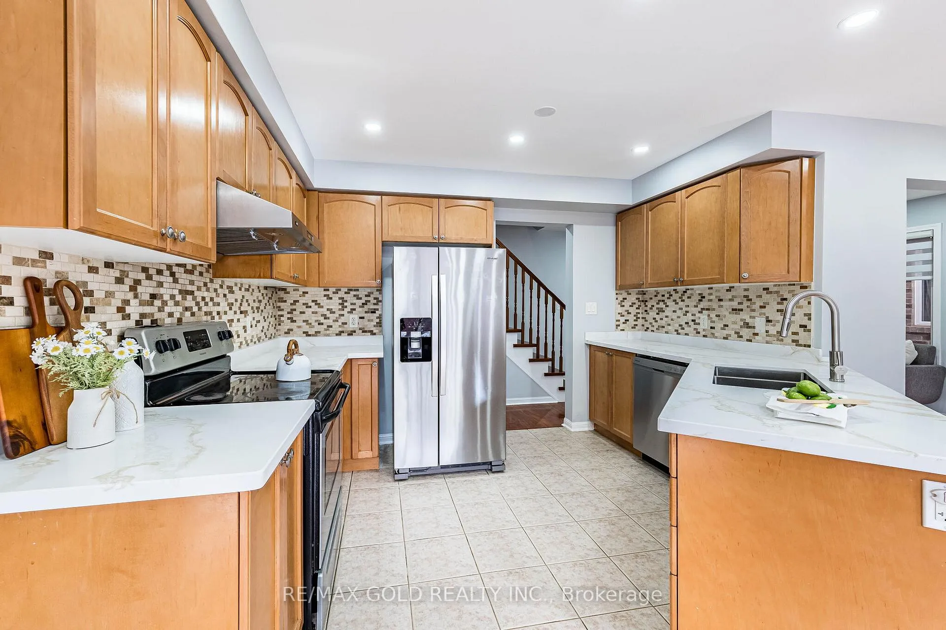 Photo 17 of 32 Haverty Trail, Brampton, Northwest Brampton — HOMEH