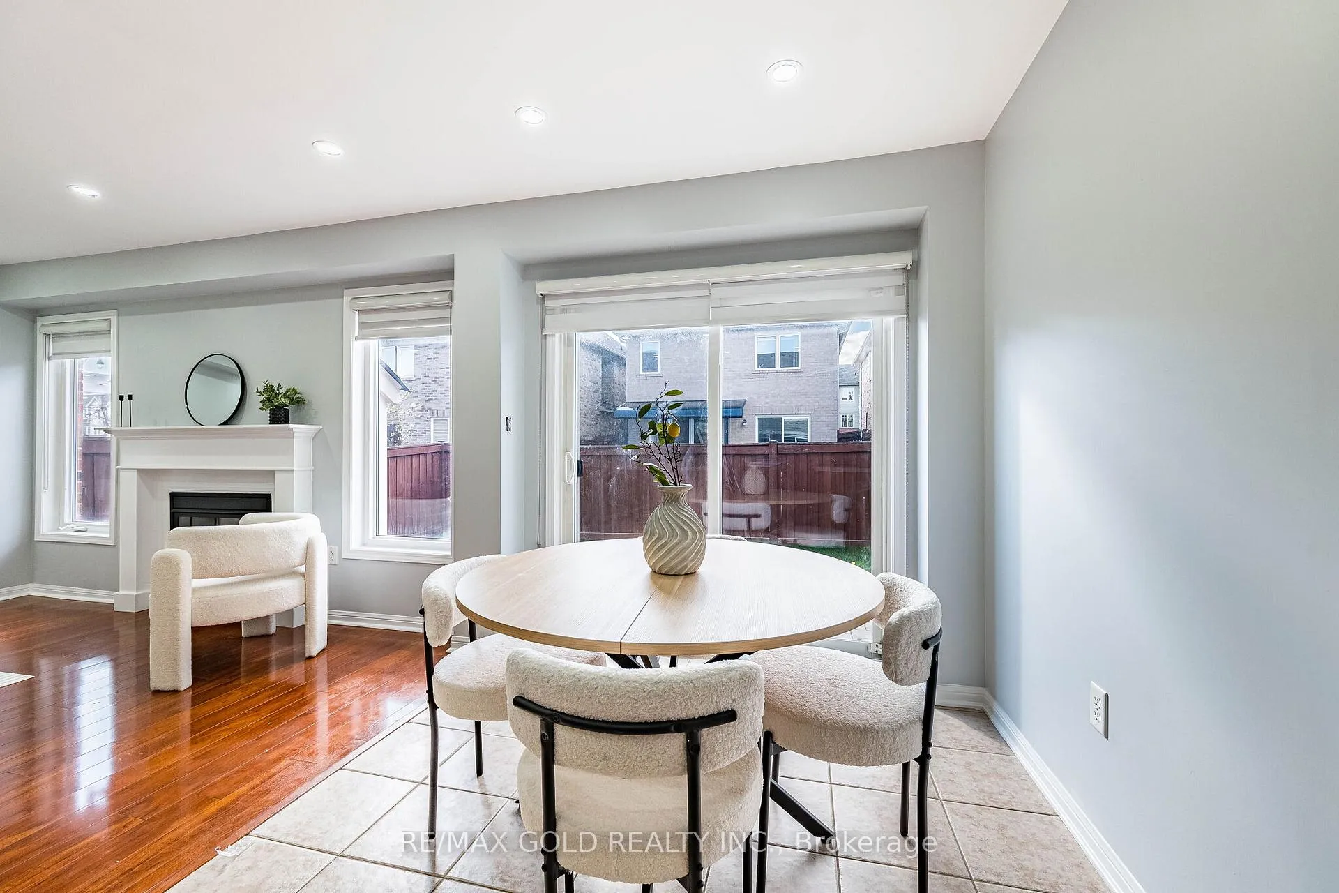 Photo 20 of 32 Haverty Trail, Brampton, Northwest Brampton — HOMEH