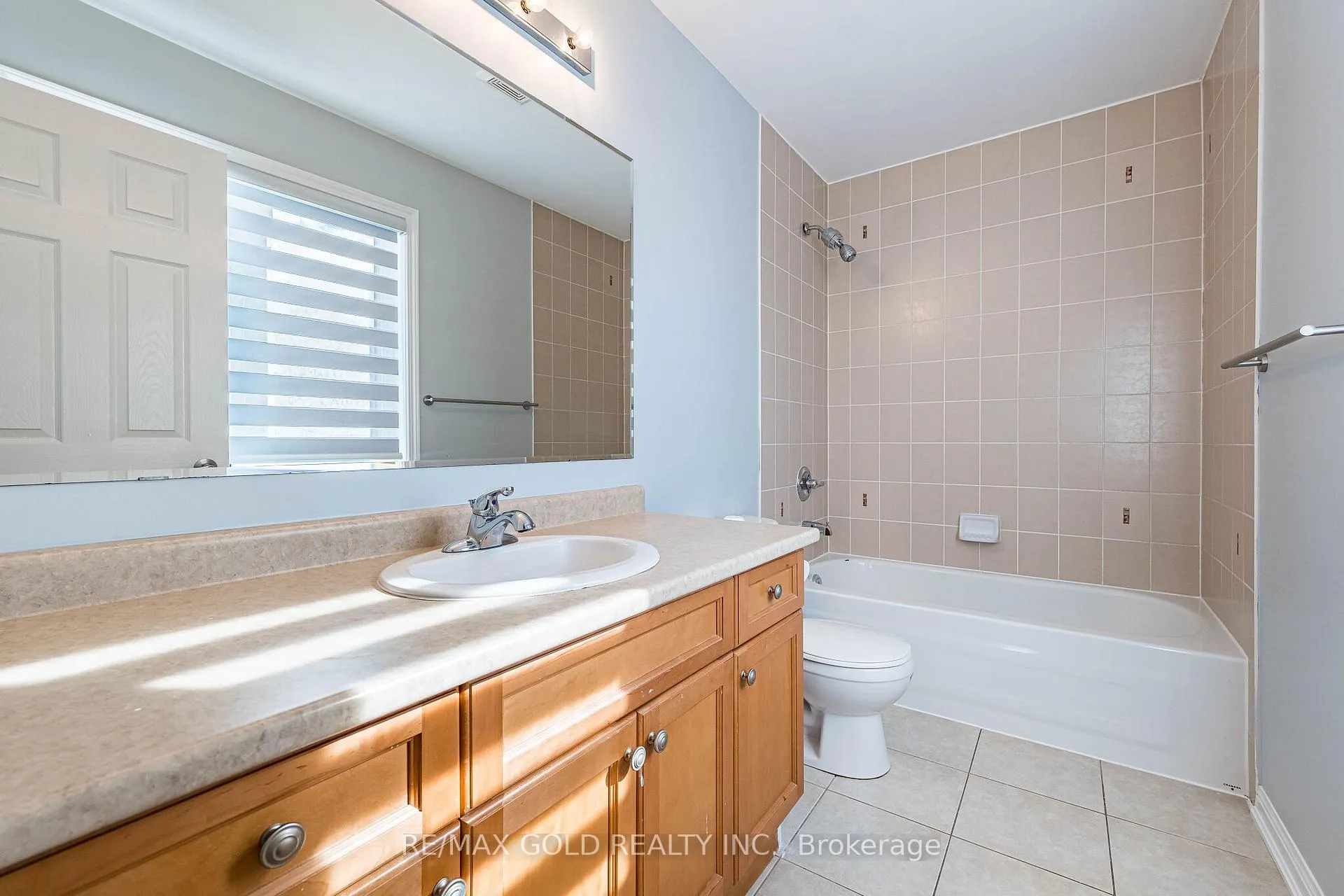 Photo 26 of 32 Haverty Trail, Brampton, Northwest Brampton — HOMEH