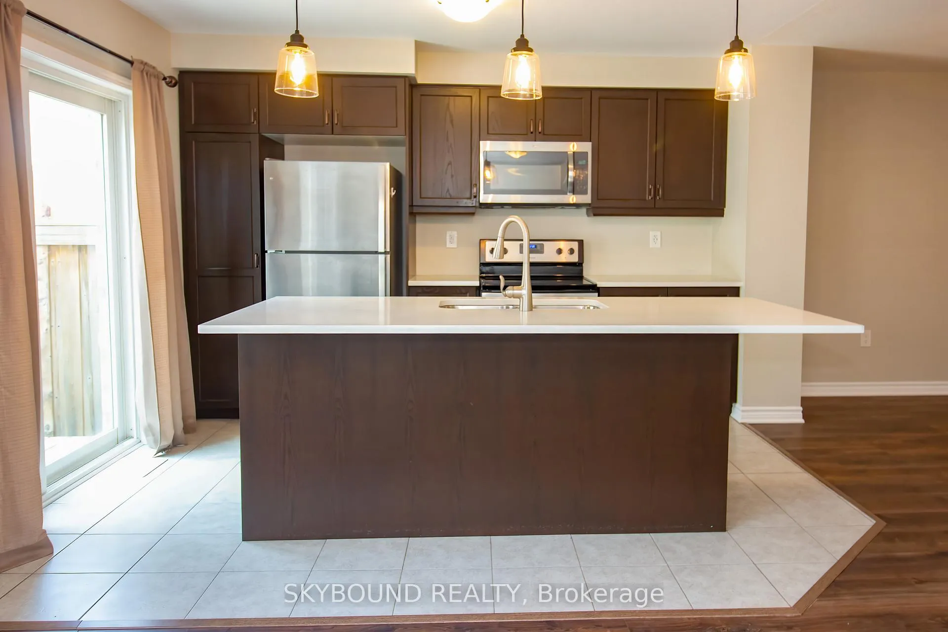 Photo 9 of Unit 36, 22 Spring Creek Drive, Hamilton, Waterdown — HOMEH