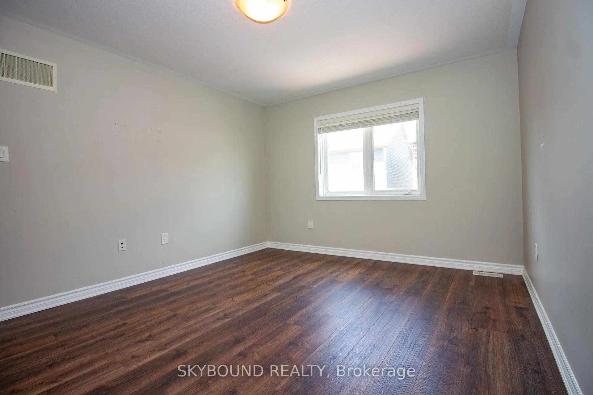 Photo 19 of Unit 36, 22 Spring Creek Drive, Hamilton, Waterdown — HOMEH