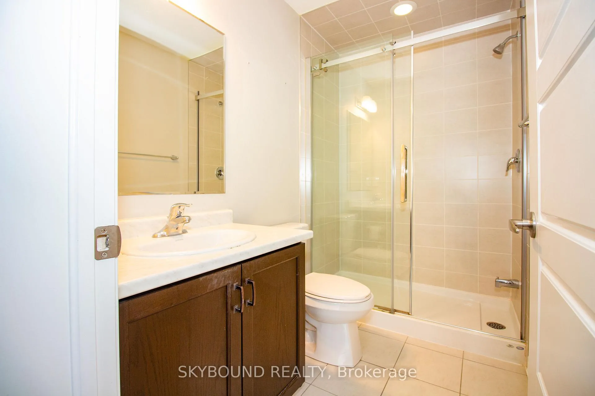 Photo 21 of Unit 36, 22 Spring Creek Drive, Hamilton, Waterdown — HOMEH
