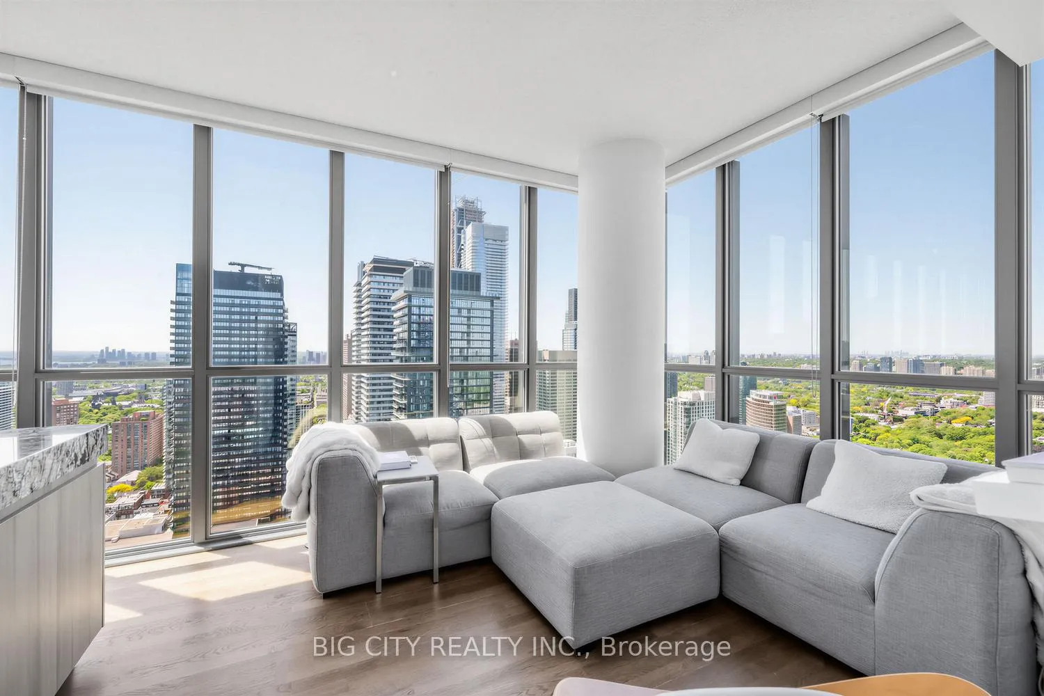 Photo 6 of Unit 4406, 101 Charles Street E, Toronto, Church-Yonge Corridor — HOMEH