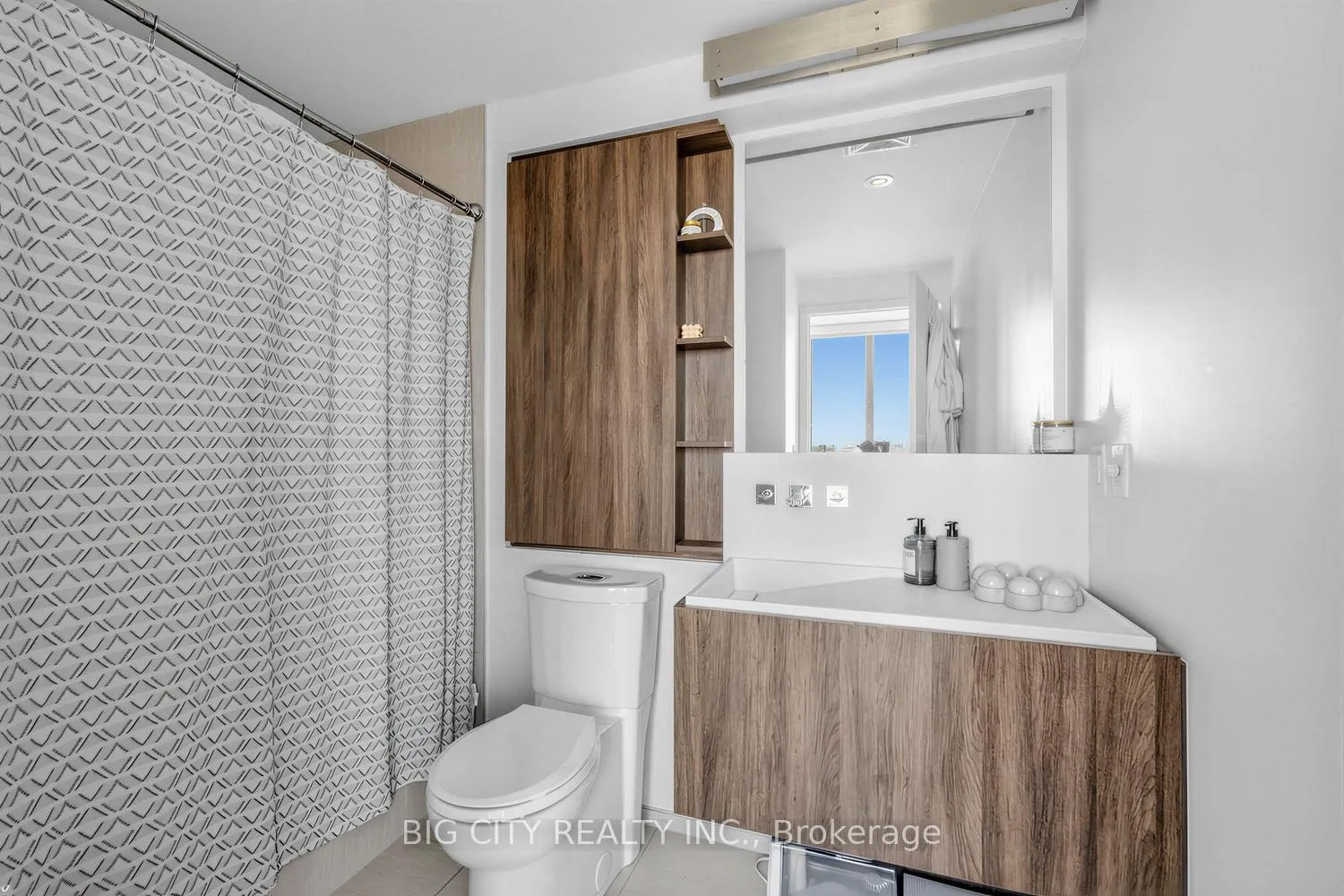 Photo 13 of Unit 4406, 101 Charles Street E, Toronto, Church-Yonge Corridor — HOMEH