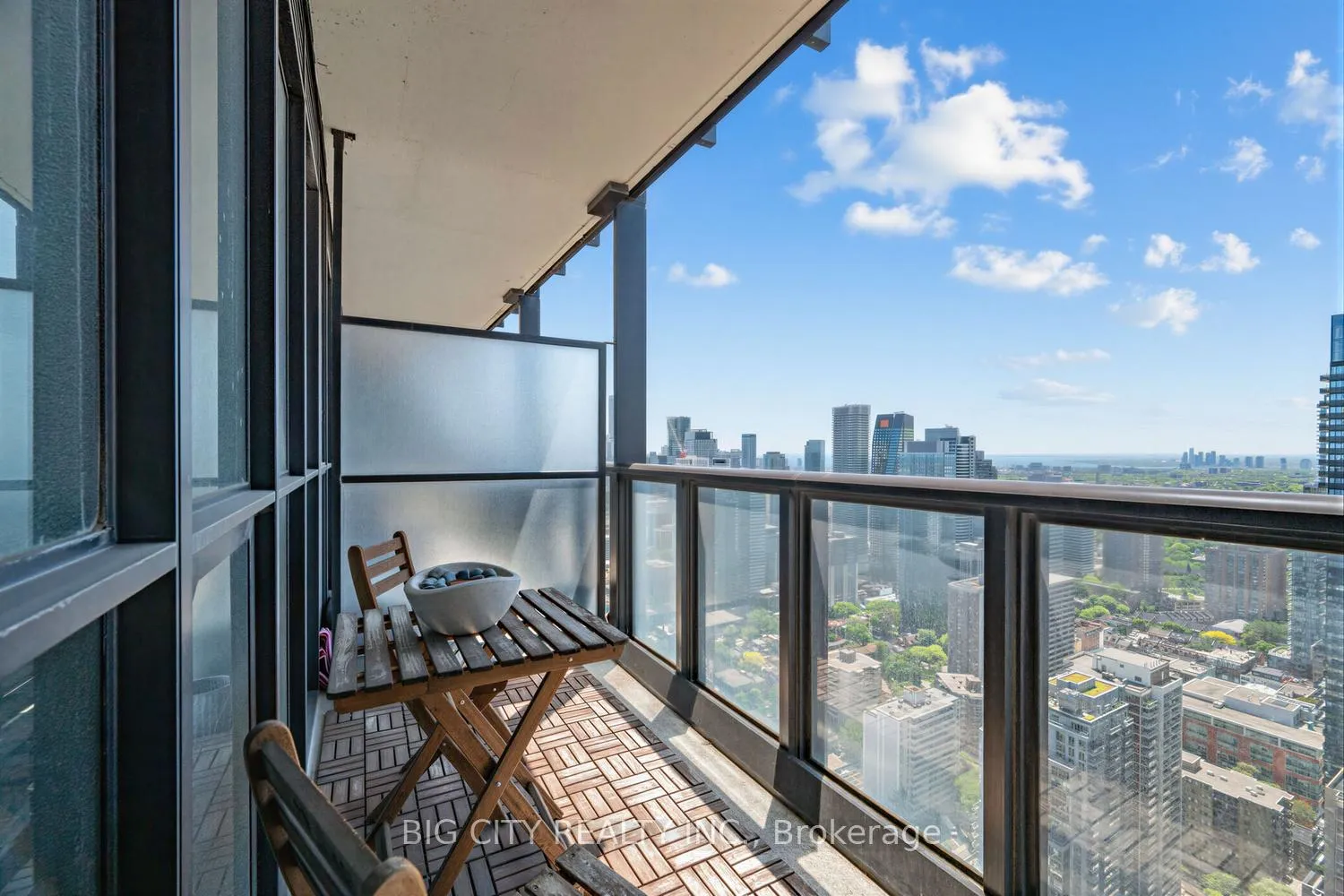 Photo 17 of Unit 4406, 101 Charles Street E, Toronto, Church-Yonge Corridor — HOMEH