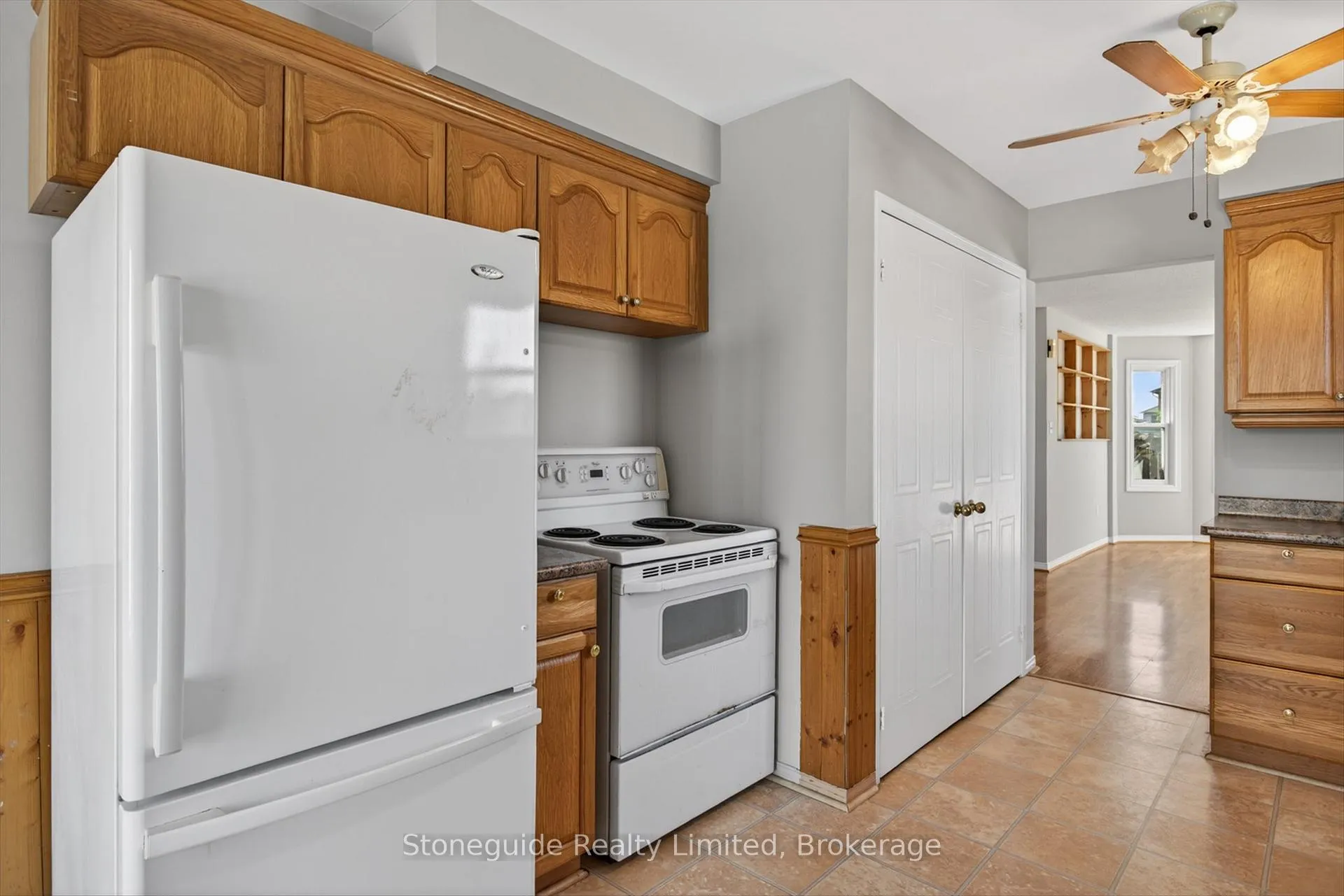 Photo 13 of 2 Goodwin Avenue, Clarington, Bowmanville — HOMEH