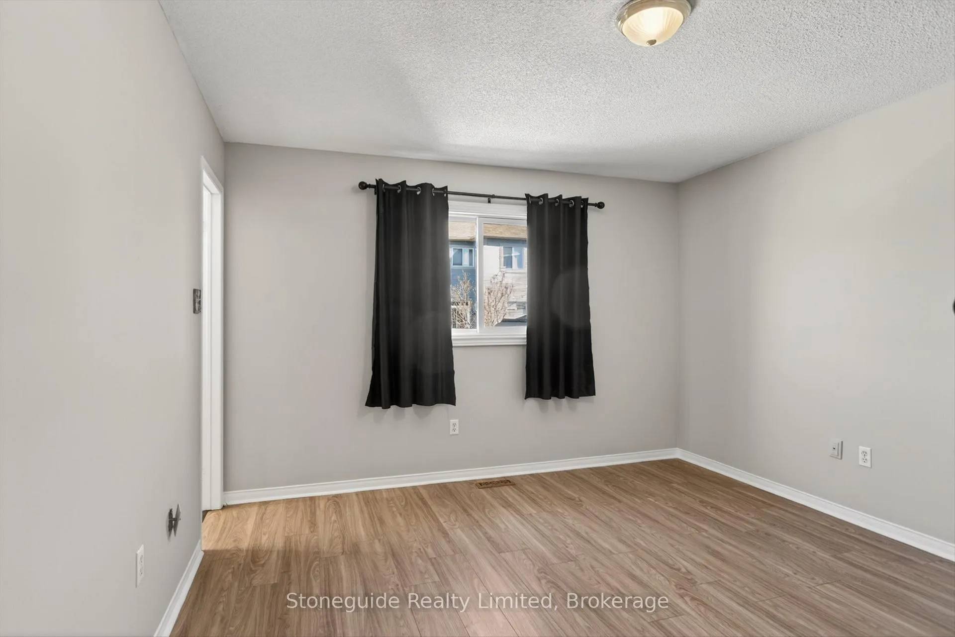 Photo 16 of 2 Goodwin Avenue, Clarington, Bowmanville — HOMEH
