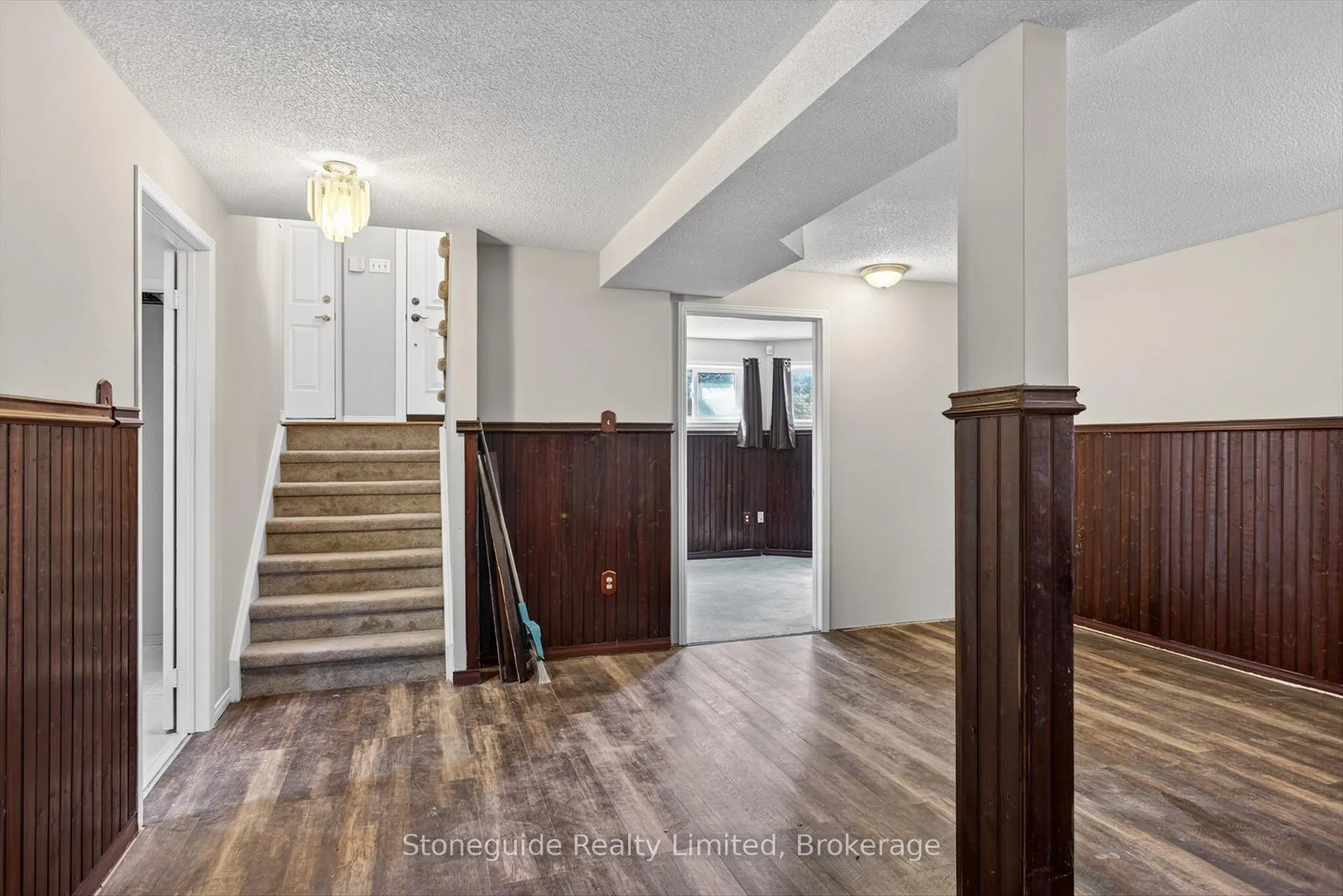 Photo 26 of 2 Goodwin Avenue, Clarington, Bowmanville — HOMEH