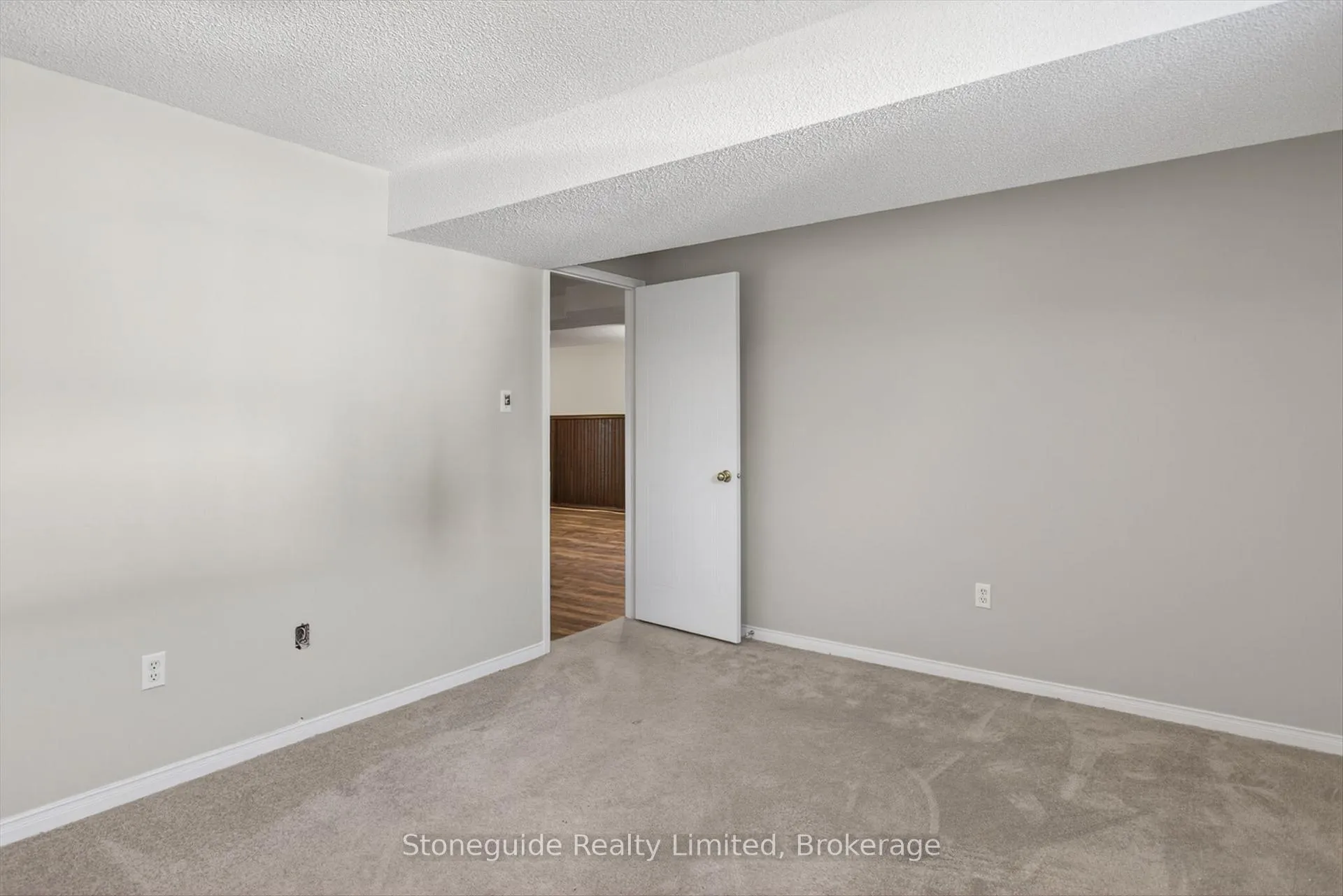 Photo 30 of 2 Goodwin Avenue, Clarington, Bowmanville — HOMEH