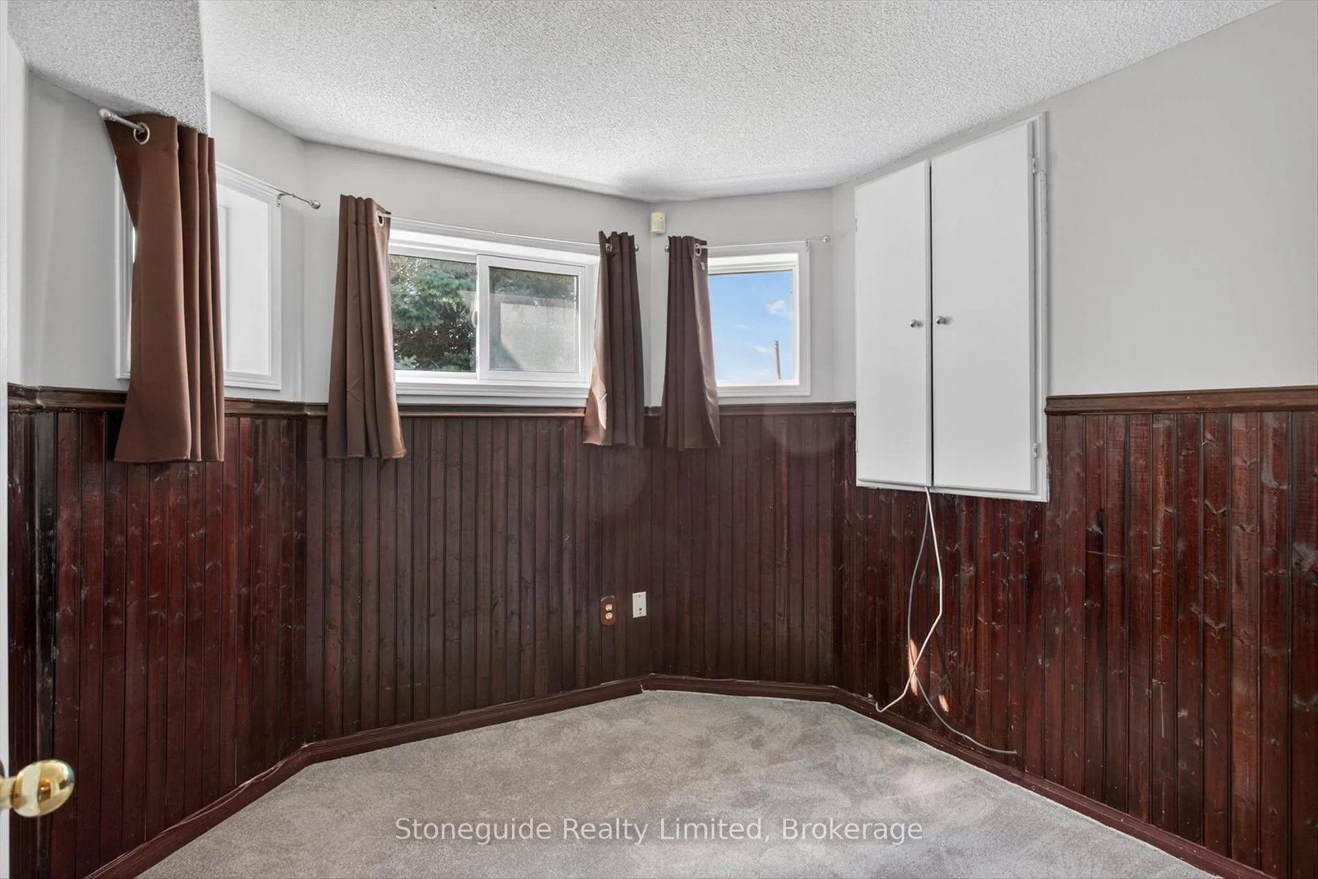 Photo 33 of 2 Goodwin Avenue, Clarington, Bowmanville — HOMEH