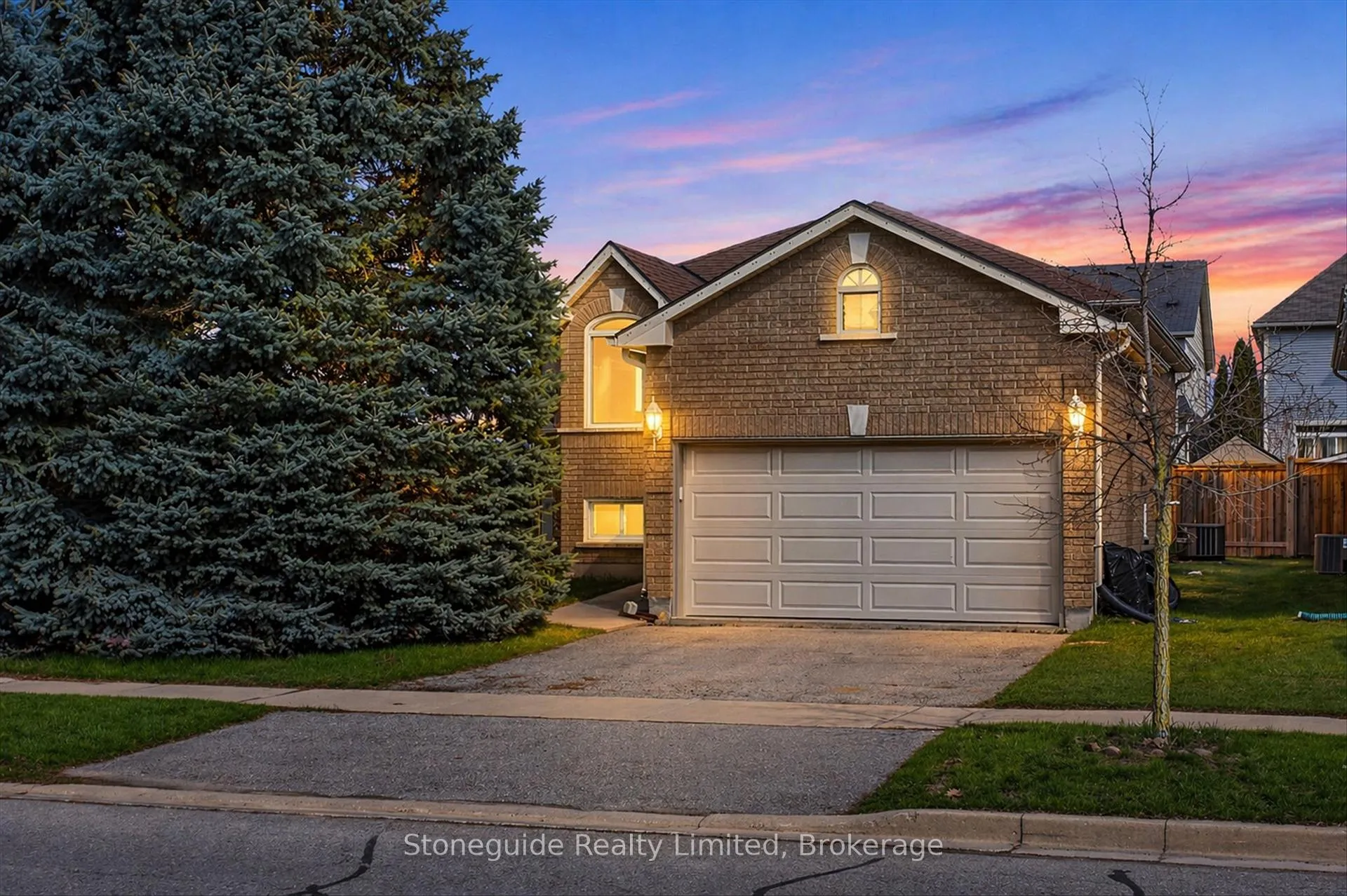 Photo 45 of 2 Goodwin Avenue, Clarington, Bowmanville — HOMEH